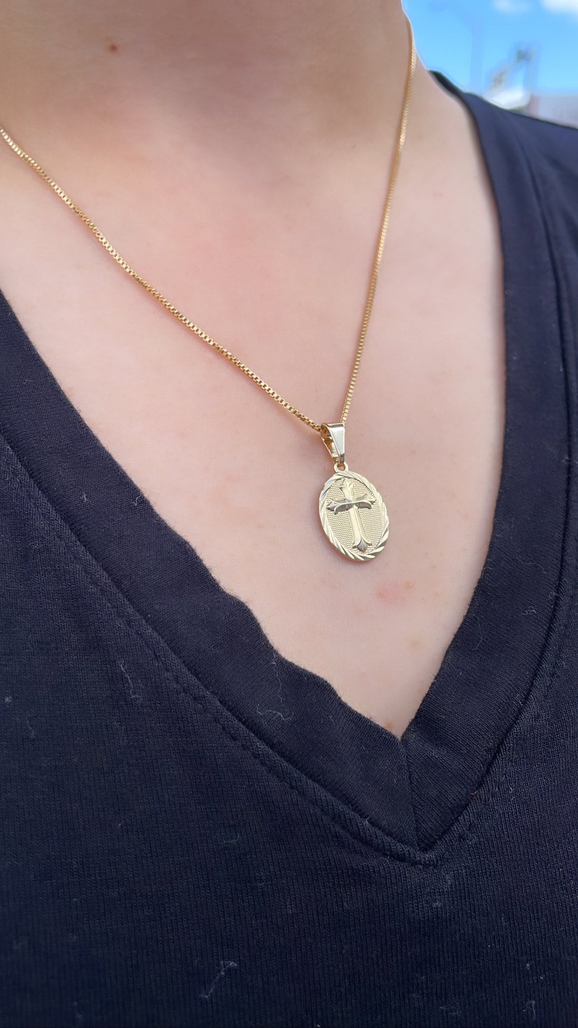 18k Gold Filled Oval Shaped Medallion Pendant With Engraved Cross In Center