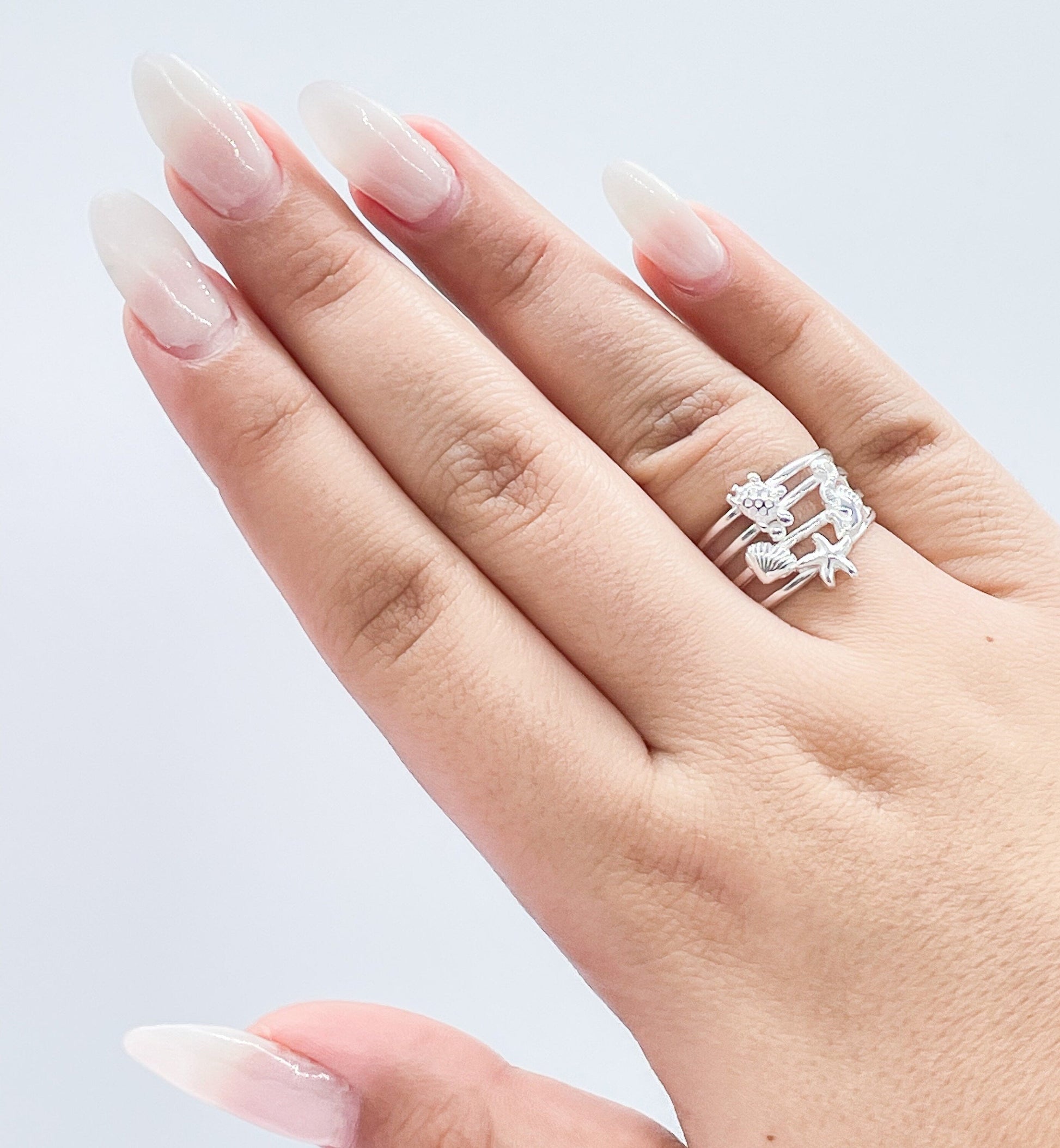 925 Sterling Silver Ocean Themed Ring With Stamped Seahorse, Turtle, Starfish & Sea shells