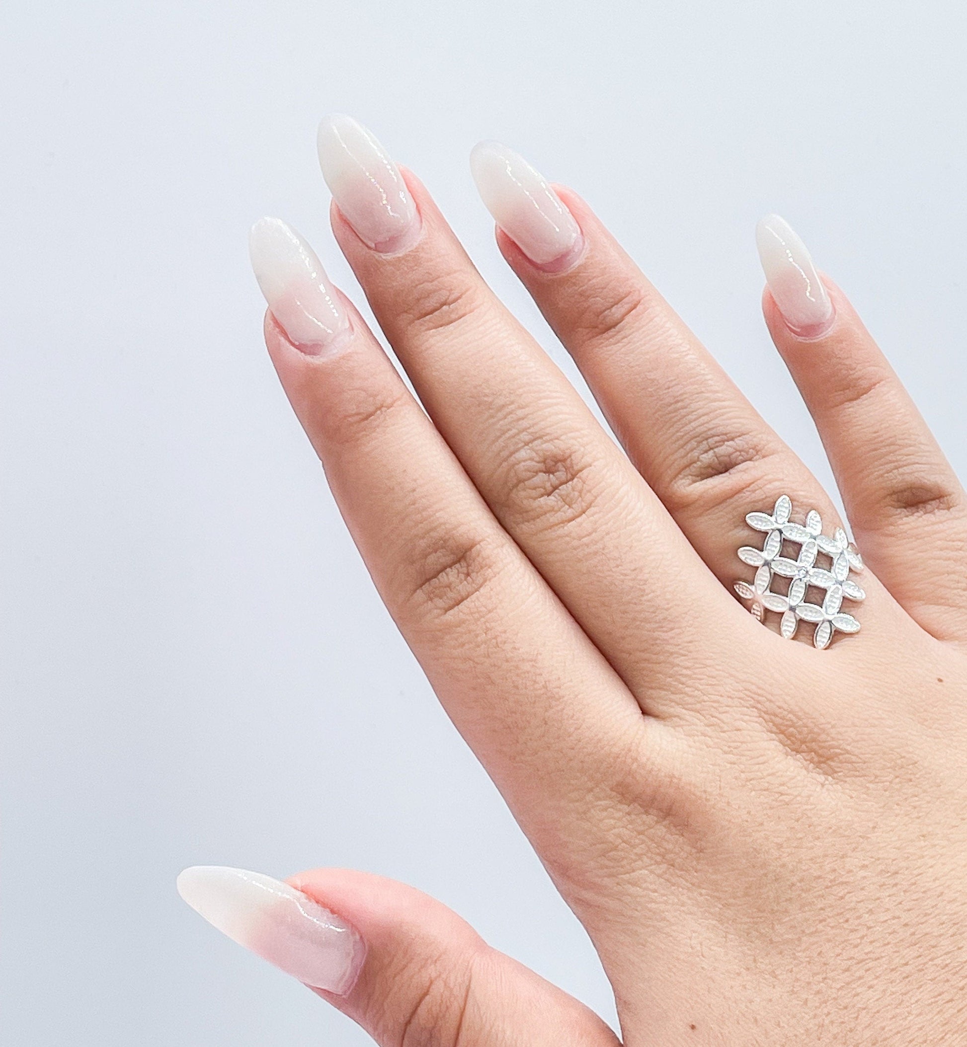 925 Sterling Silver Ring With Small Flowers Engraved With CZ Stone In Center