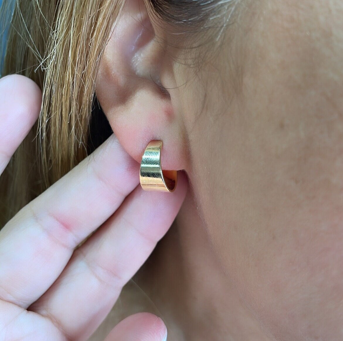 18k Gold Filled Smooth C-Shaped Dainty Plain Hoop Earrings