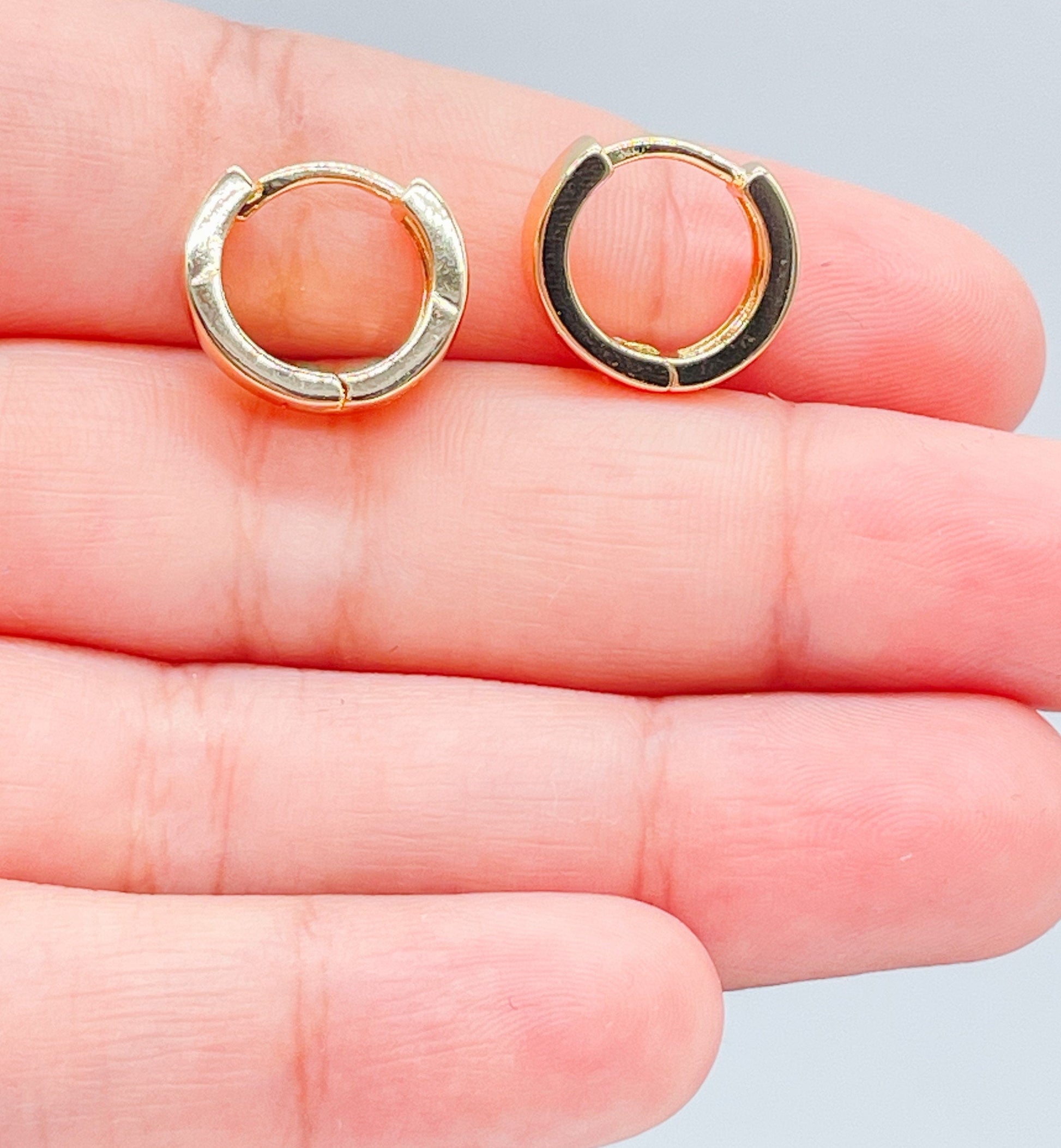 18k Gold Filled Huggie Earring With Colorful Stoned Hearts