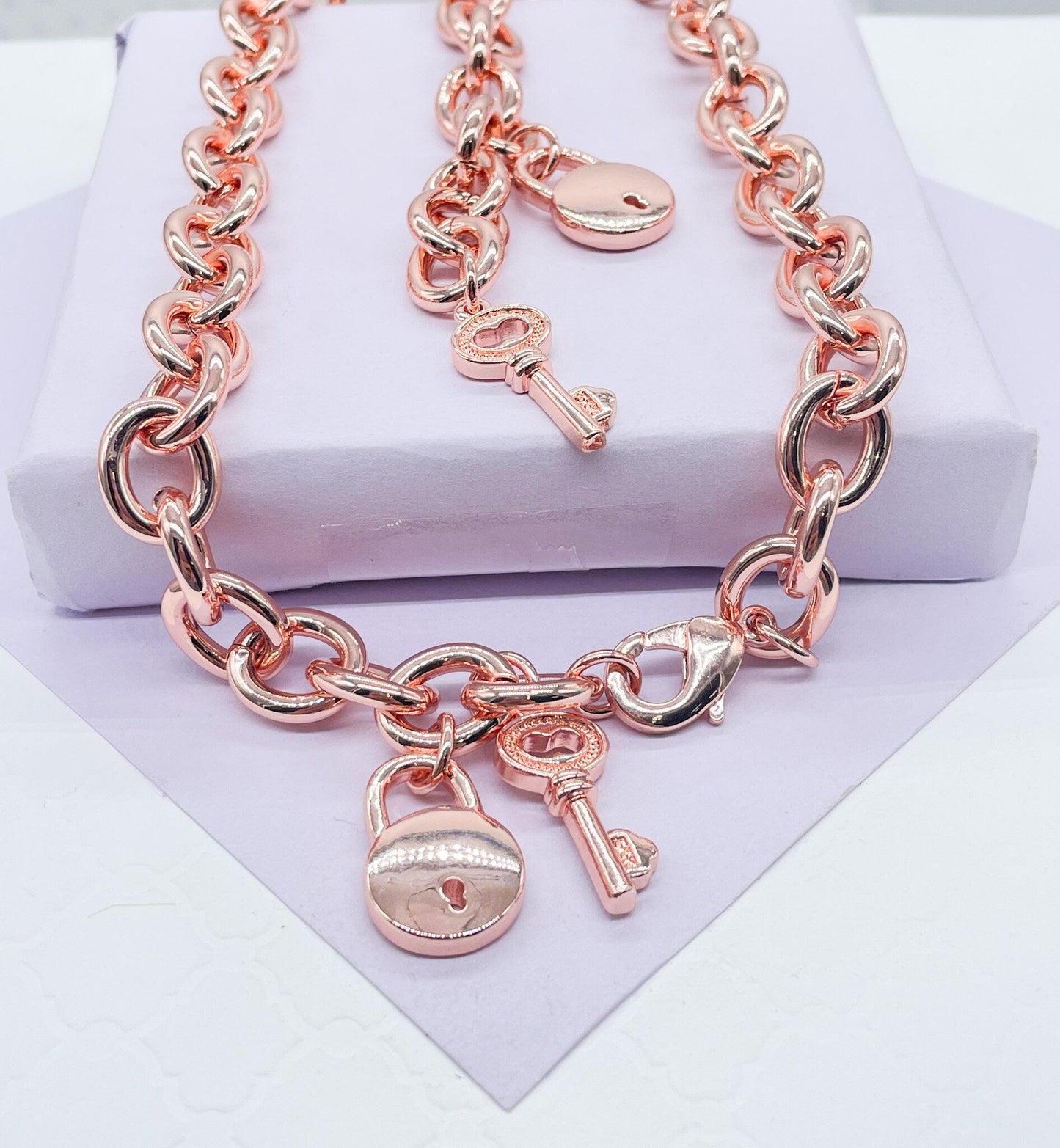 Chunky 18k Gold Filled Lock Heart And Key Bracelet Available in Gold, Rose Gold and Silver Featuring Thick Link Chain