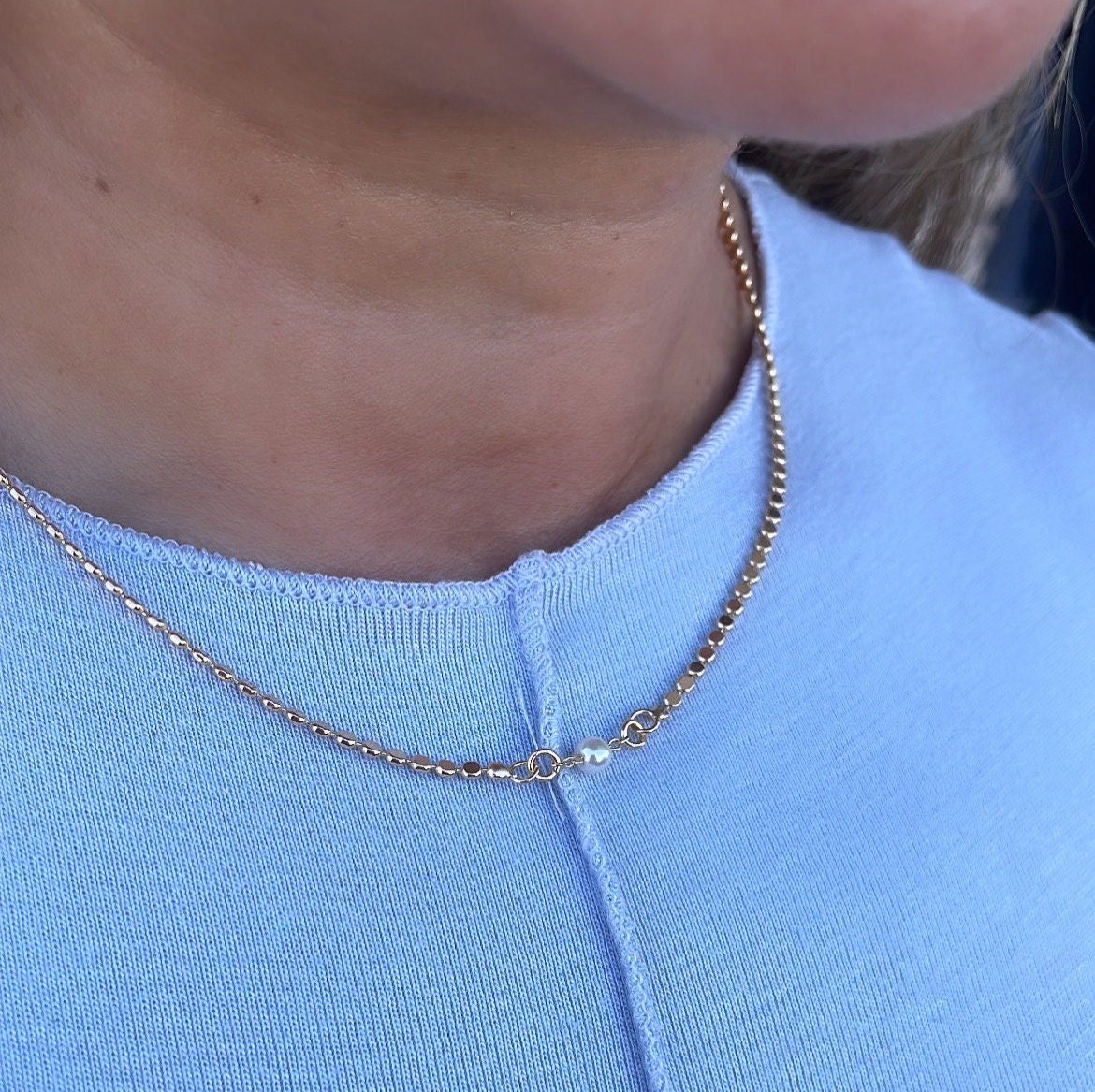 18k Gold Filled Flat Beaded Necklace With Pearl Ball In Center