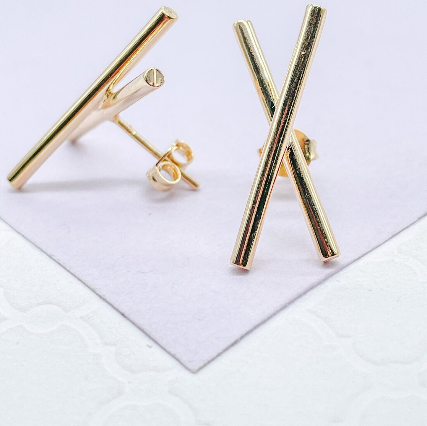 18k Gold Filled Plain “X” Crossed Stud Earrings