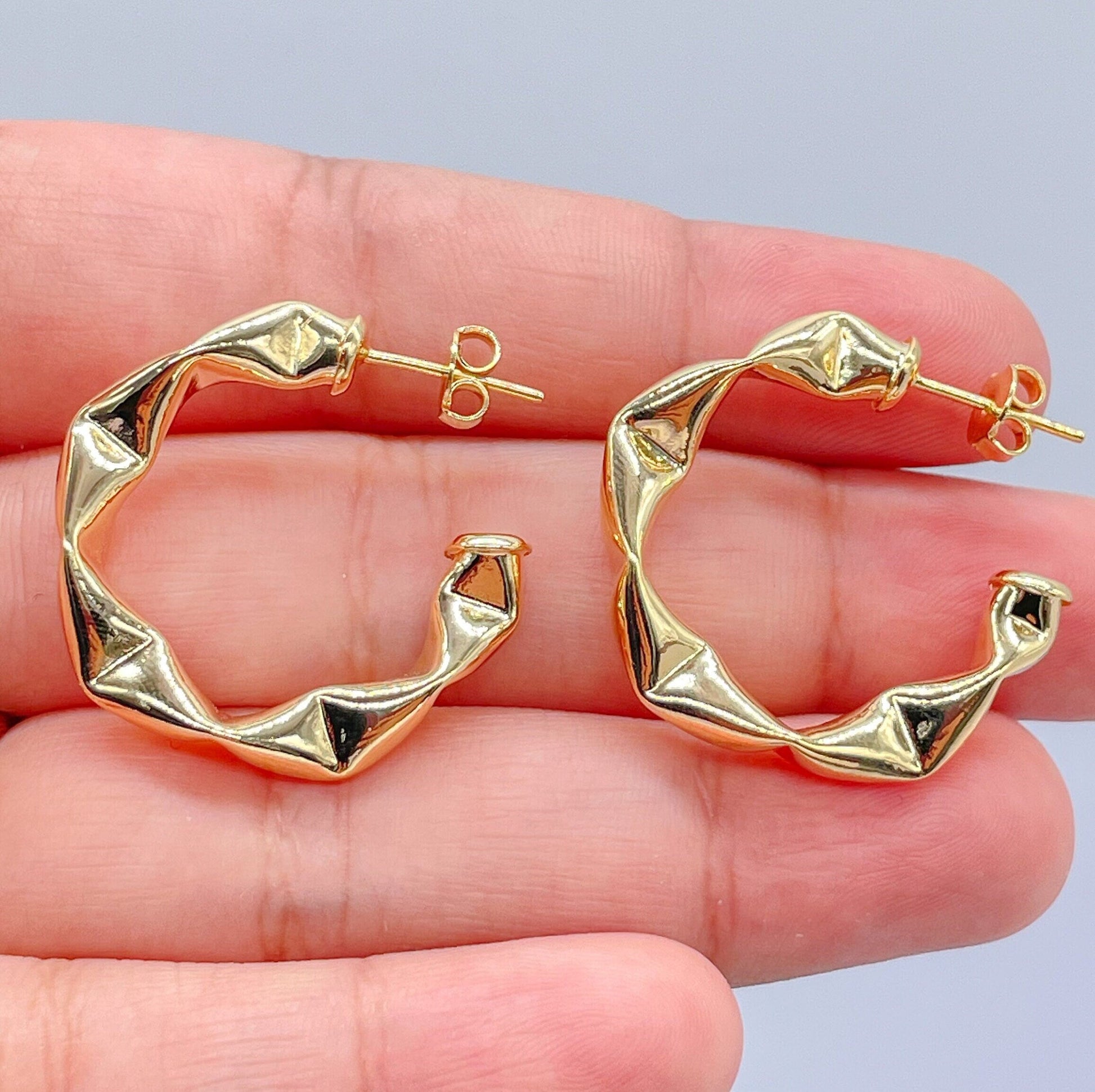 18k Gold Filled Smooth Puffy Open Hoop With Vertial & Horizontal Cut Patterns