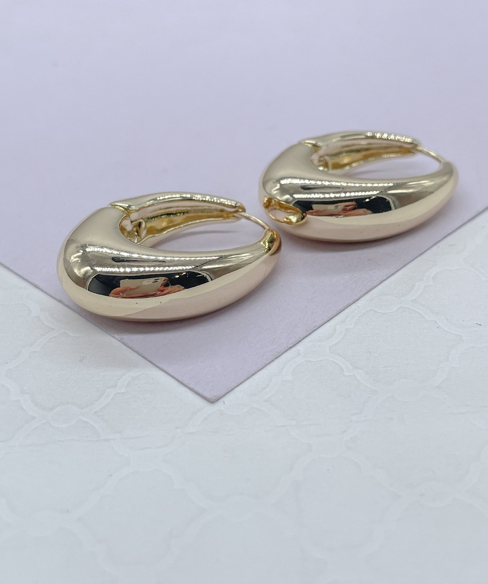 18k Gold Filled Chunky Long Smooth Tear Drop Huggie Earring