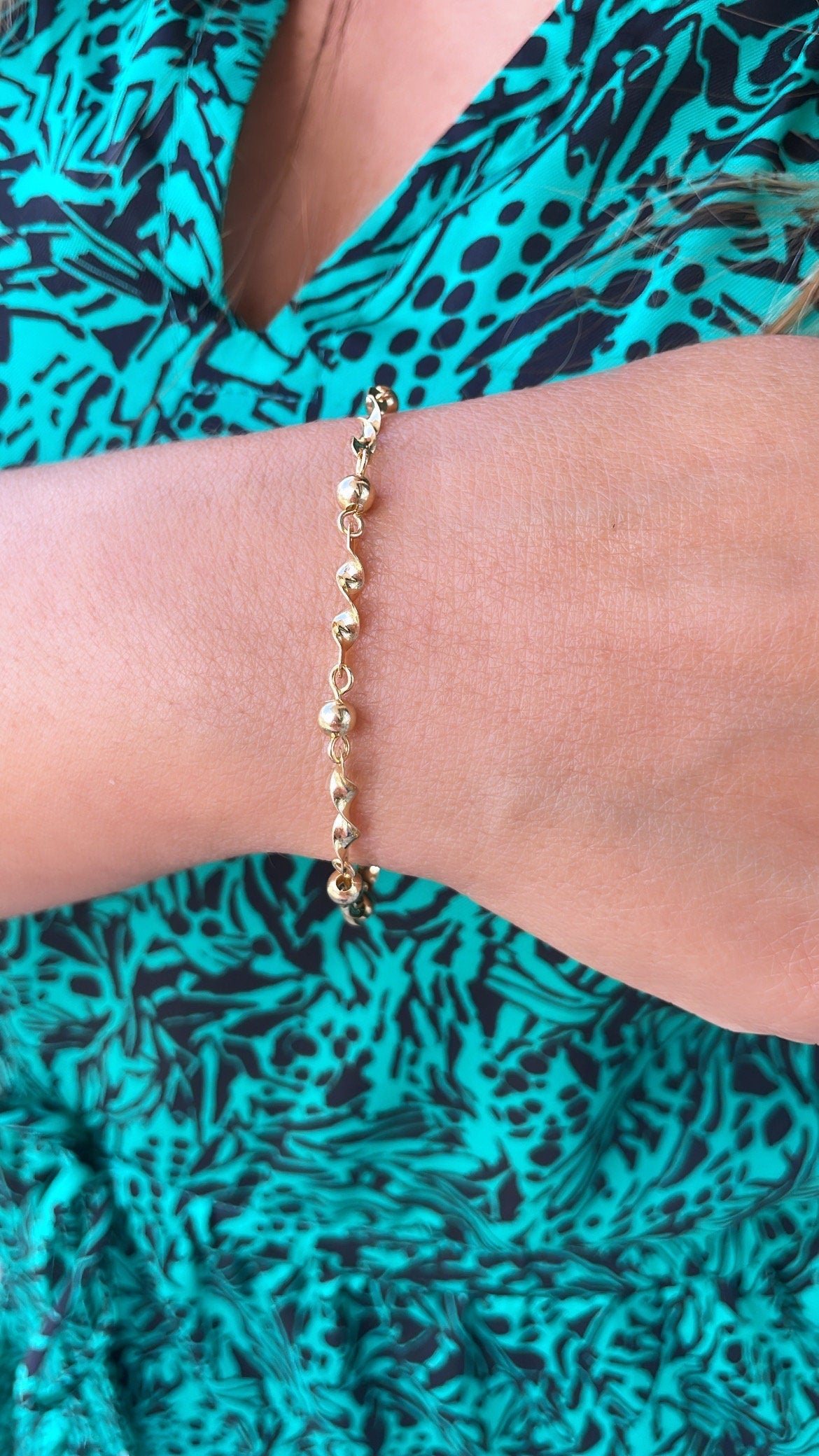 18k Gold Filled Twist and Beaded Dainty Bracelet