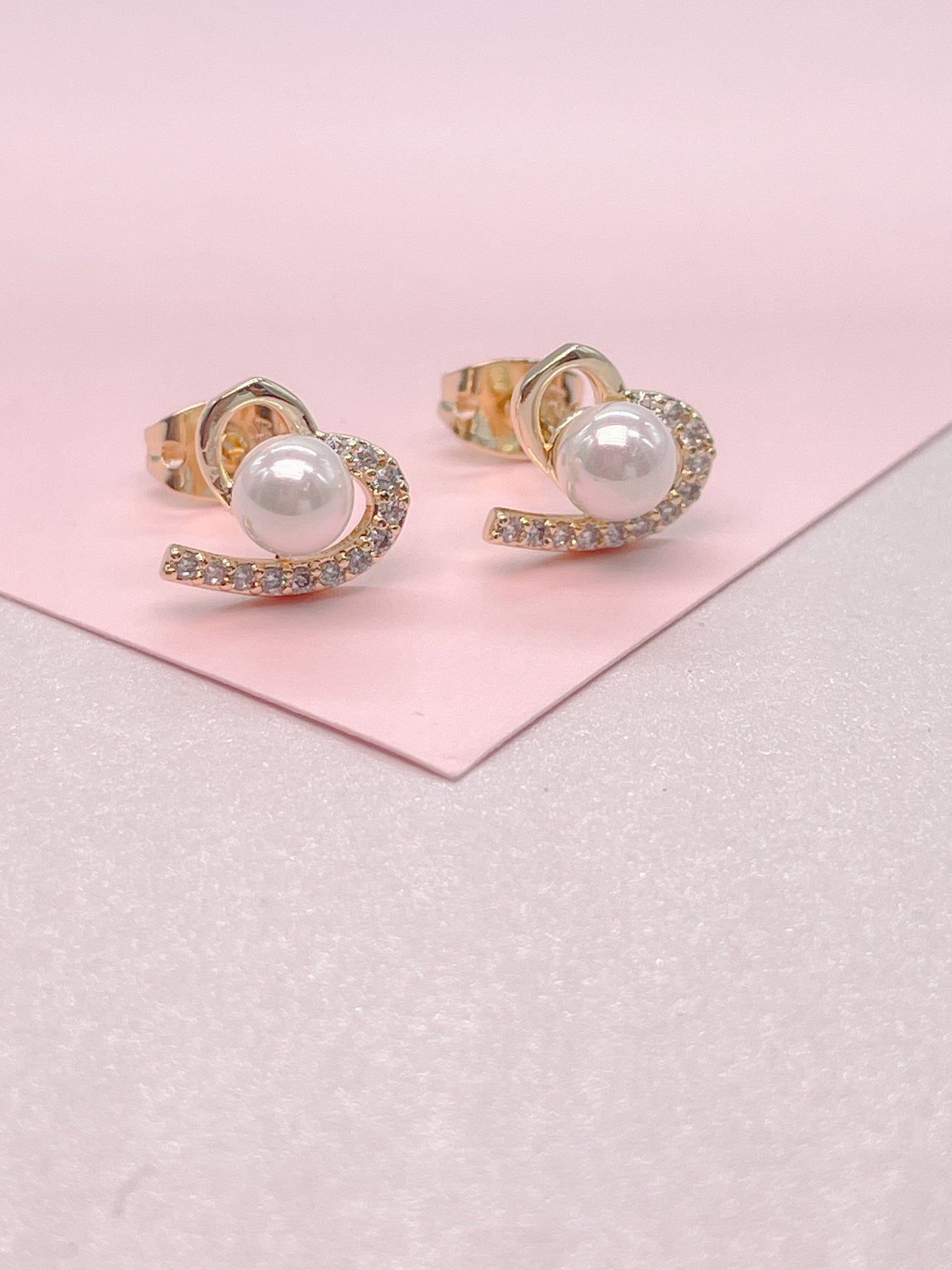 18k Gold Filled Tiny Heart Stud With Pearl CZ In Center