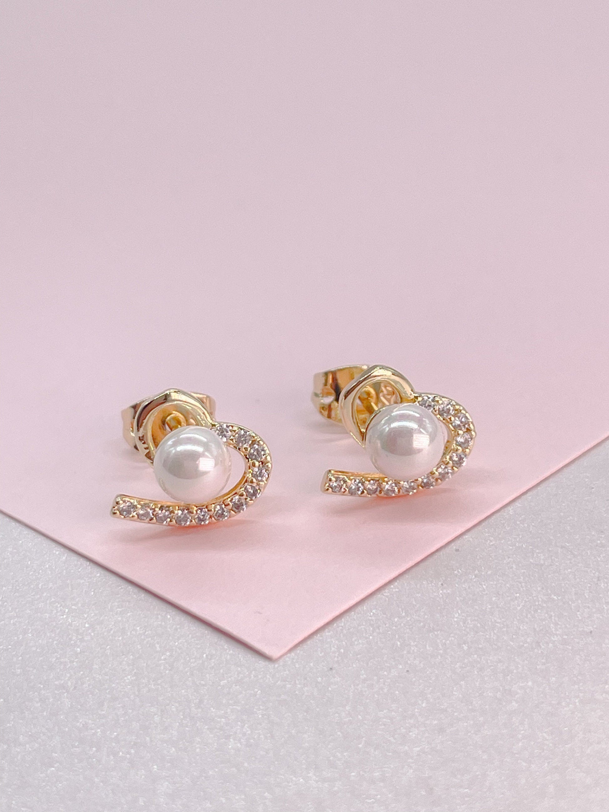 18k Gold Filled Tiny Heart Stud With Pearl CZ In Center