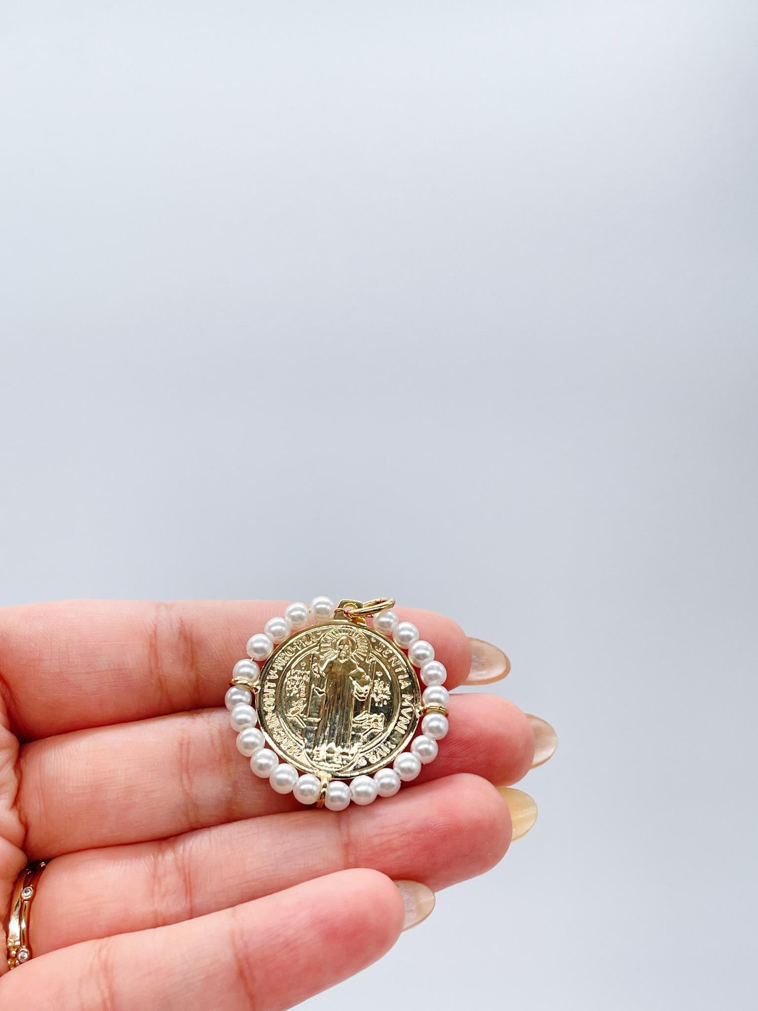 18k San Benito Charm Crowned with Pearl Beads