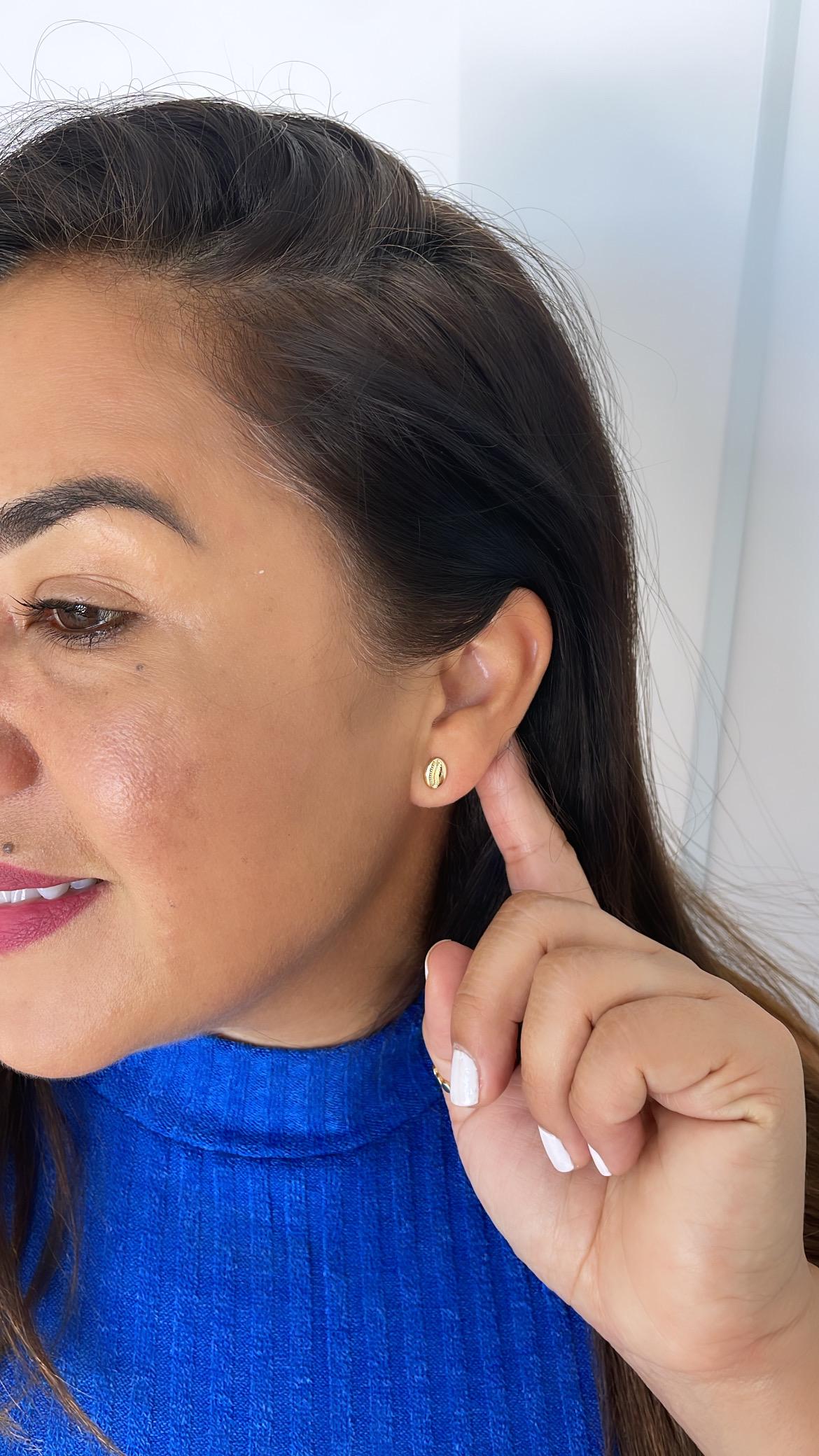 Products 18k Gold Filled Plain Conch Stud Earring