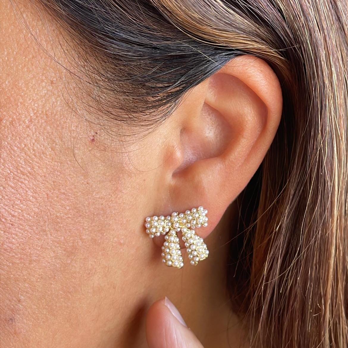 18k Gold Filled Bow Stud Earring With Engraved Baby Faux Pearl