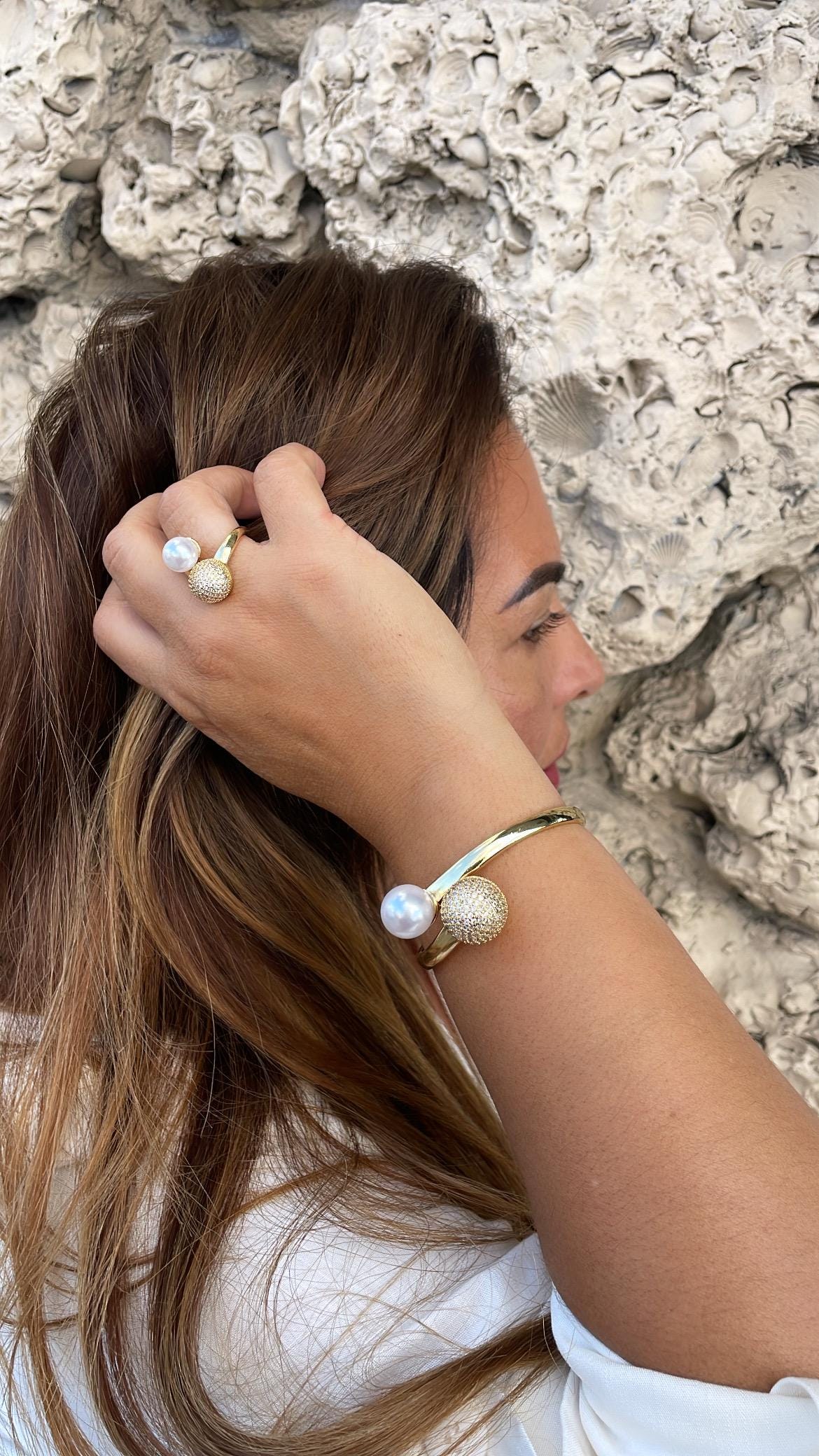 18k Gold Filled Smooth Bangle Dual Ended With Pearl and CZ