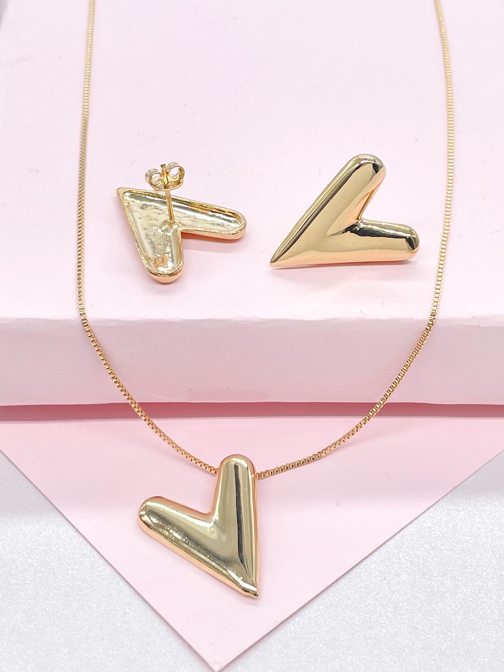 18k Gold Filled Box Chain Necklace with Smooth XL Heart Pendant, and Stud Earrings