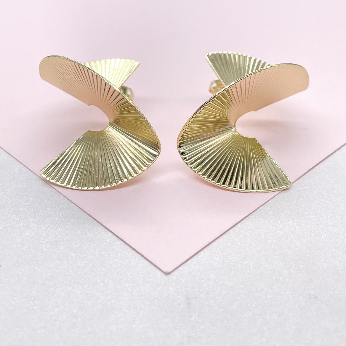 18k Gold Filled Fanned out Earrings with Stripped Pattern
