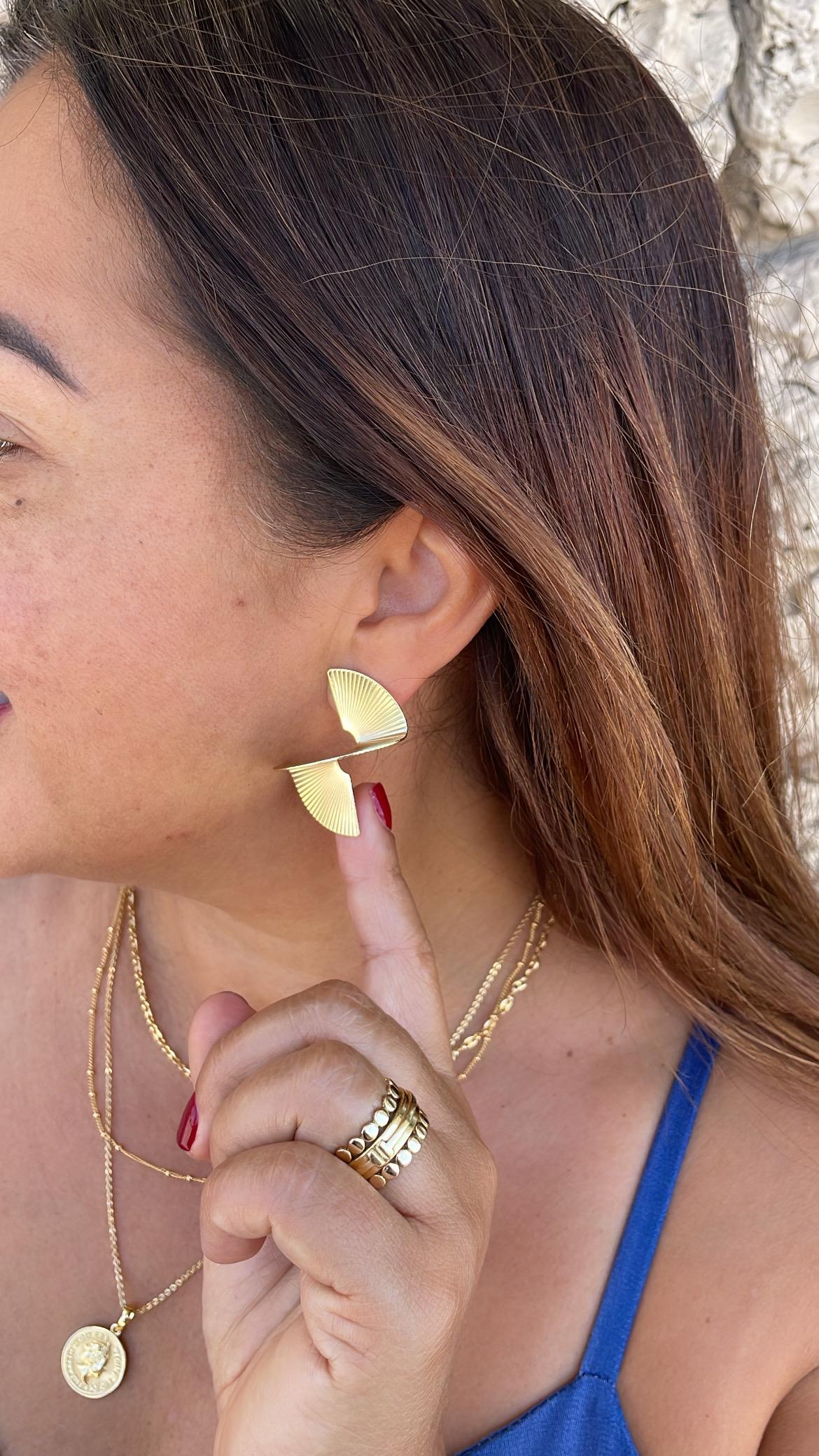 18k Gold Filled Fanned out Earrings with Stripped Pattern