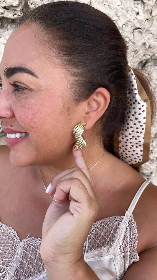 18k Gold Filled Wire Textured Earrings with Semi Twist Design