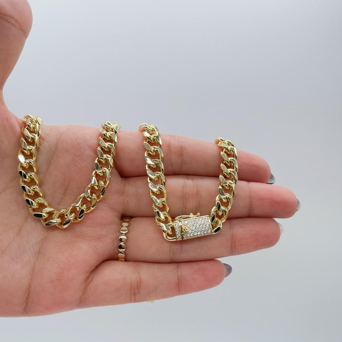 18k Gold Filled Round Edged 7mm Miami Cuban Link Necklace featuring Zirconia Box Clasp