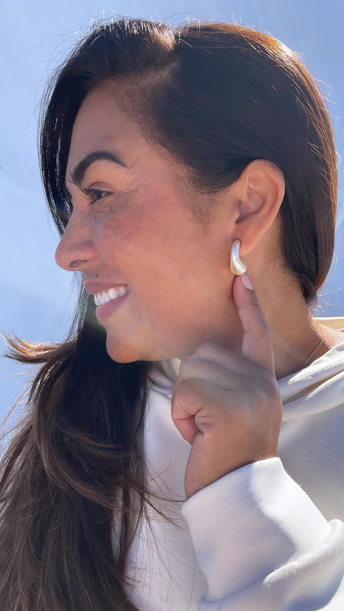 Synthetic Pearl Bubble Style Hoop Earring