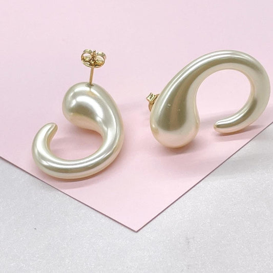 Synthetic Pearl Earring with Semi-Swirl Shape