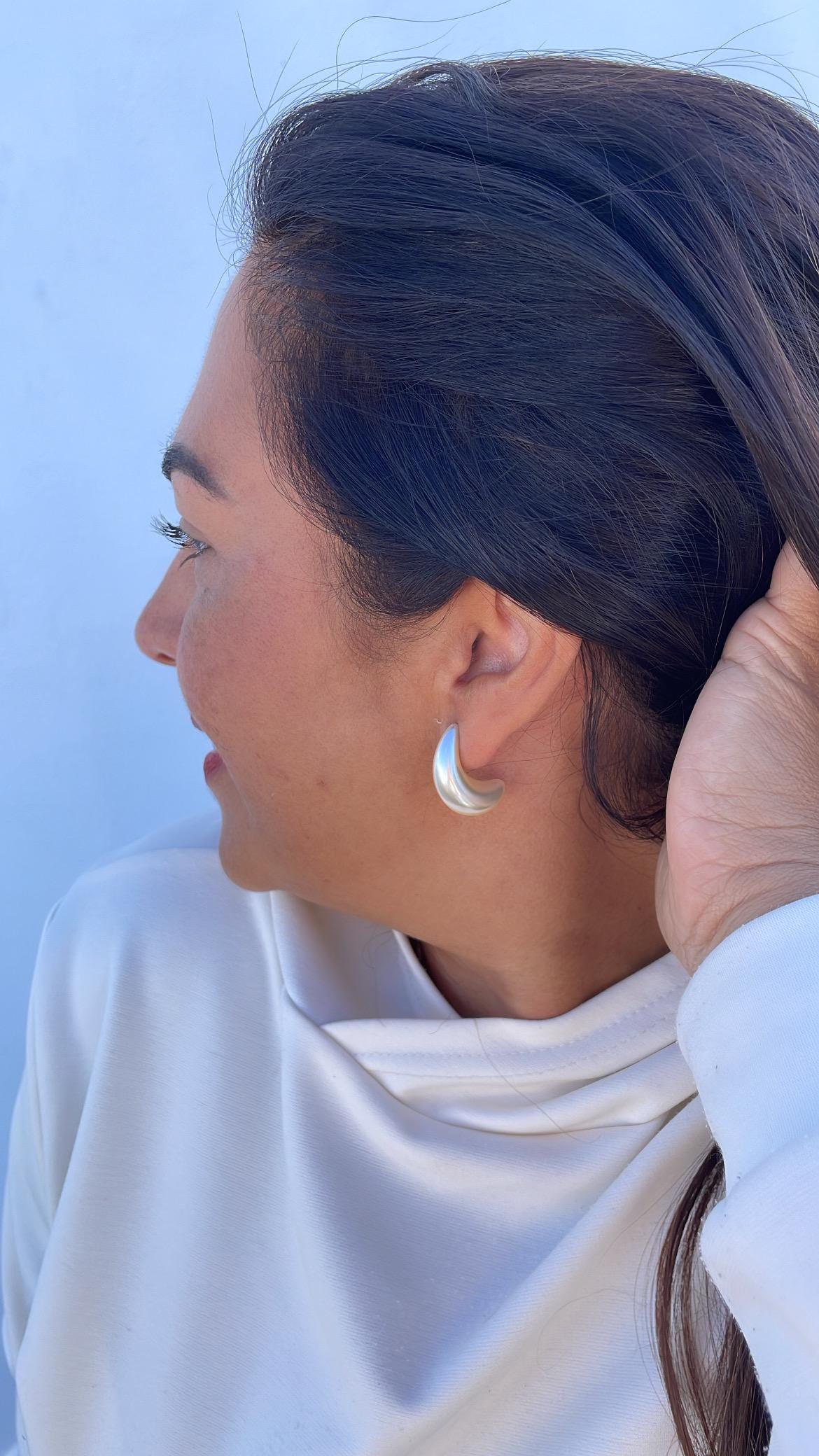 Synthetic Banana Shaped Hoop Earring, Pearl Hoops, Faux Pearl Jewelry