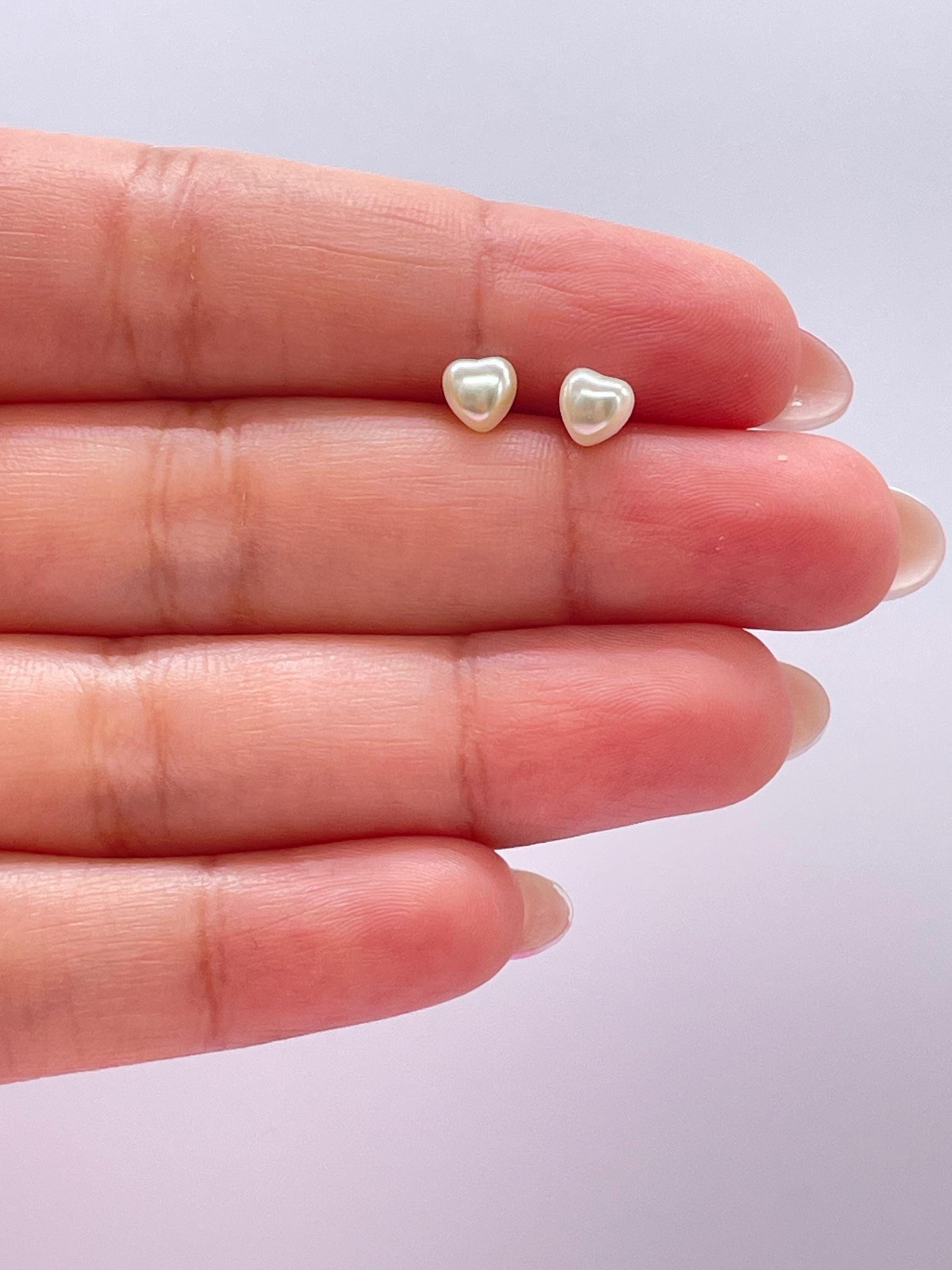 18k Gold Filled Tiny Heart Stud Pearl Earrings
