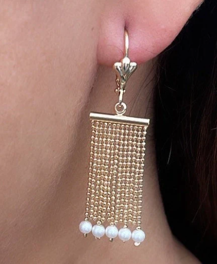 18k Gold Layered Dangling Earrings With Dangling Pearls