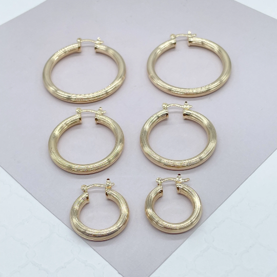 18k Gold Filled Plain Hoops in three sizes featuring a layered wire pattern
