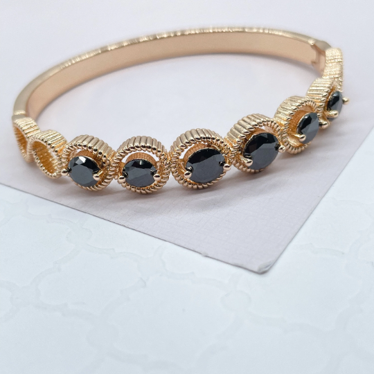 18k Gold Layered Cuff Bracelet Crowned With Black Stones