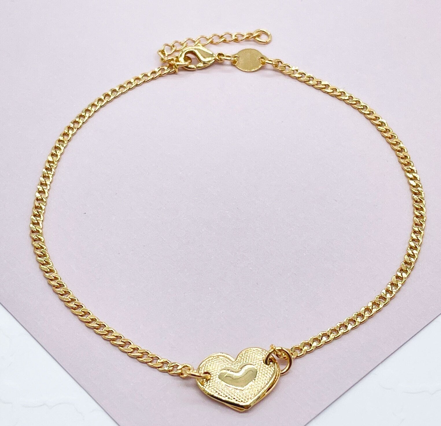 18k Gold Filled Solitaire Cute Puffy Heart Charm Anklet in Curb Chain Featuring Little Delicate Heart in The Middle