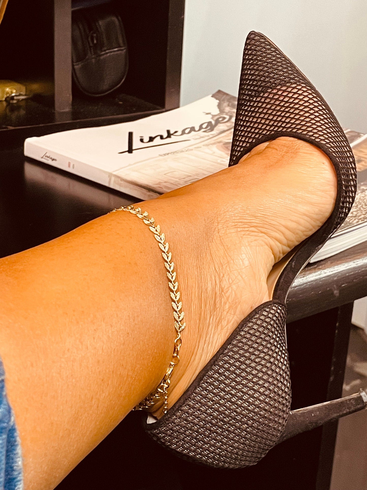 18k Gold Layered Fishtail Anklet Size 11" Length with Extension Wholesale