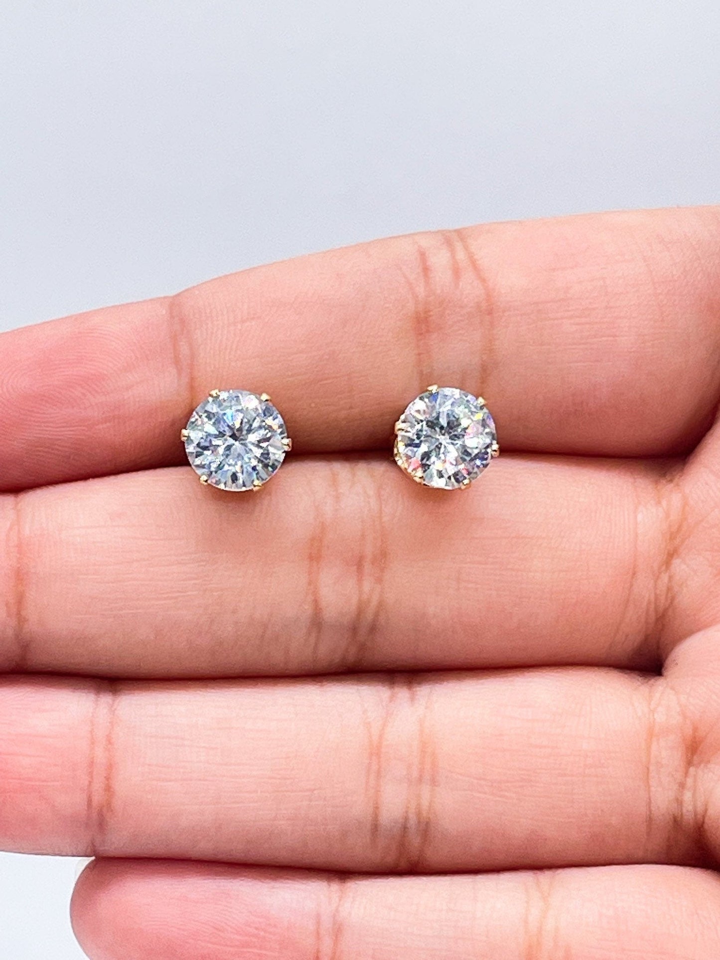 18k Gold Layered 8mm Cubic Zirconia Round Stud Earrings Crown Settings