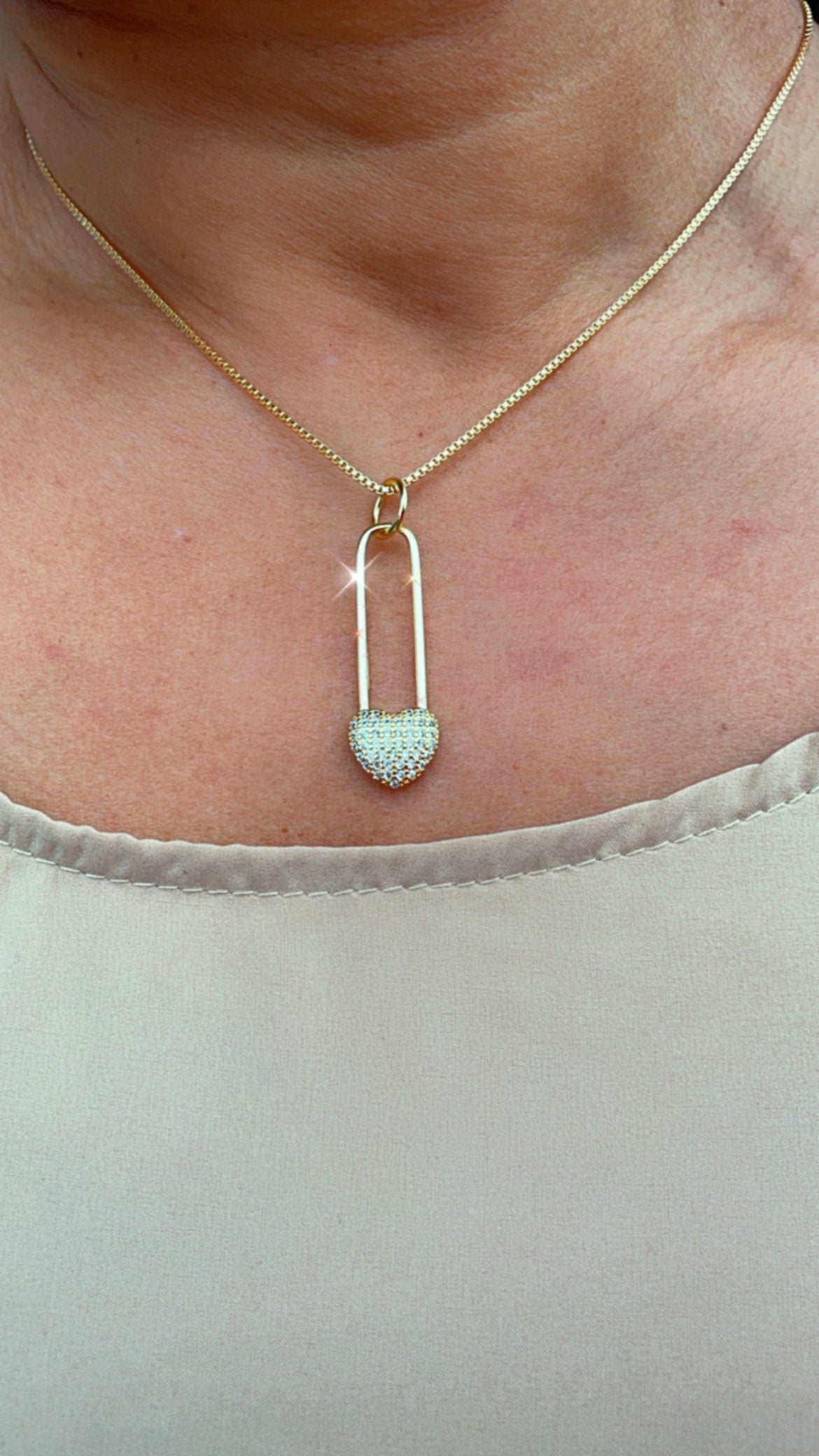 18k Gold Layered Heart Safety Pin Charm In Micro Pave Cubic Zirconia For