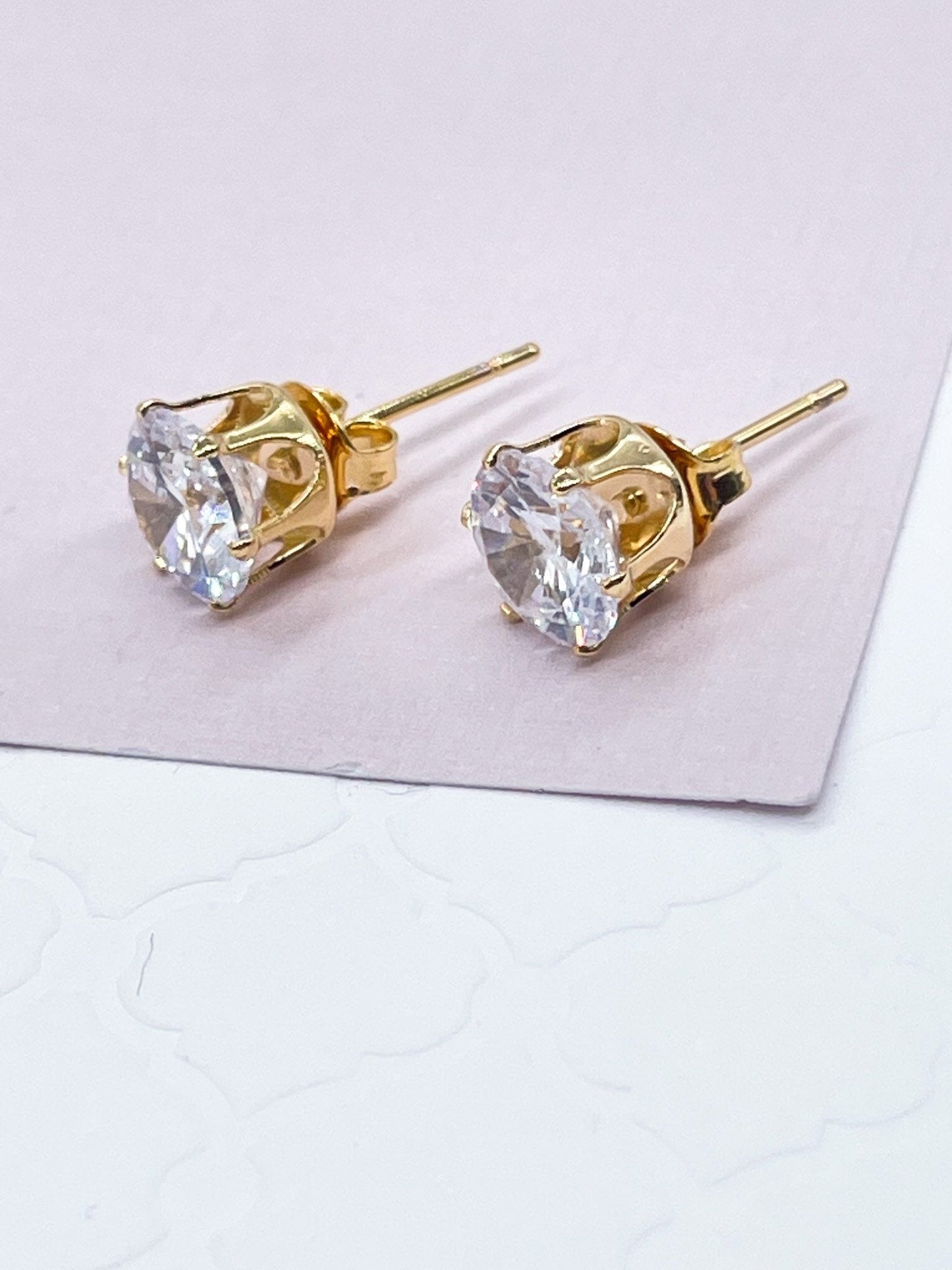 18k Gold Layered 8mm Cubic Zirconia Round Stud Earrings Crown Settings
