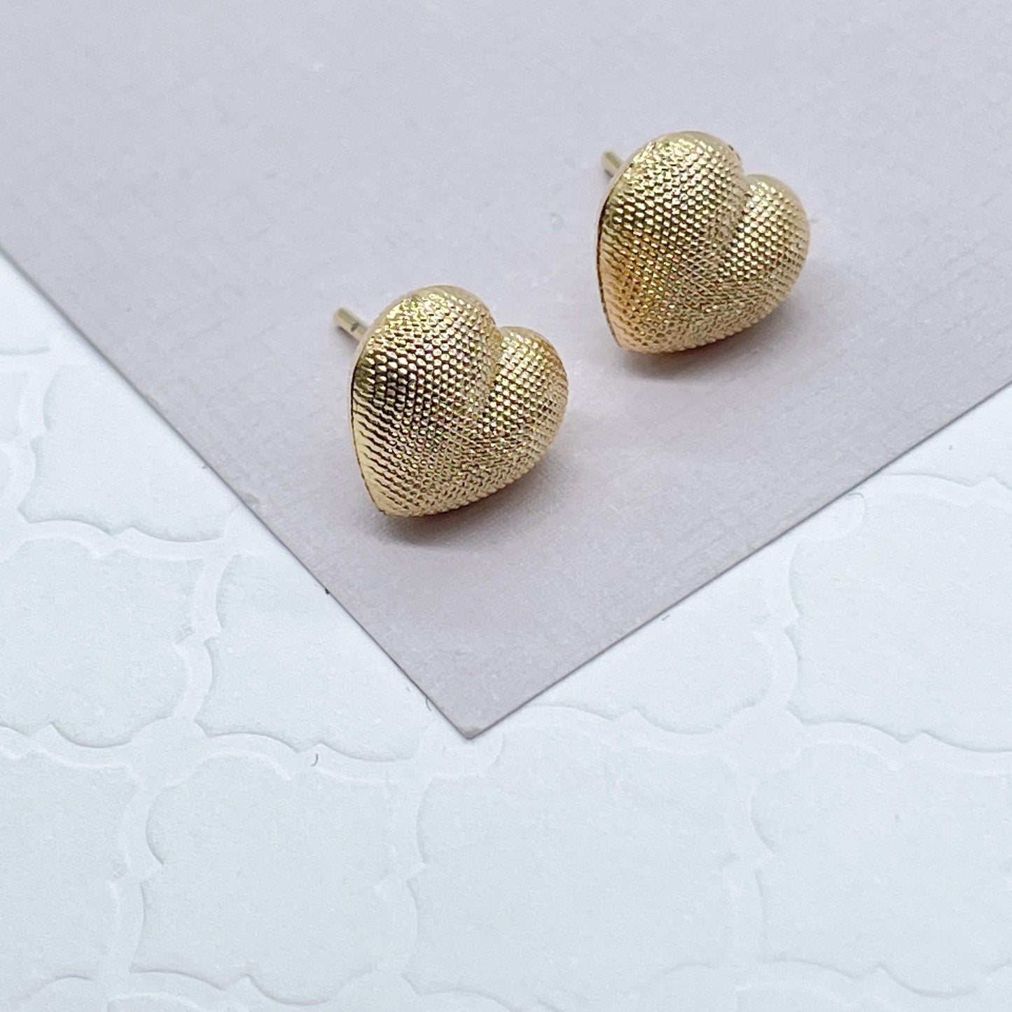 18k Gold Layered Puffy Design Heart Stud Earrings Featuring Pattern Detail