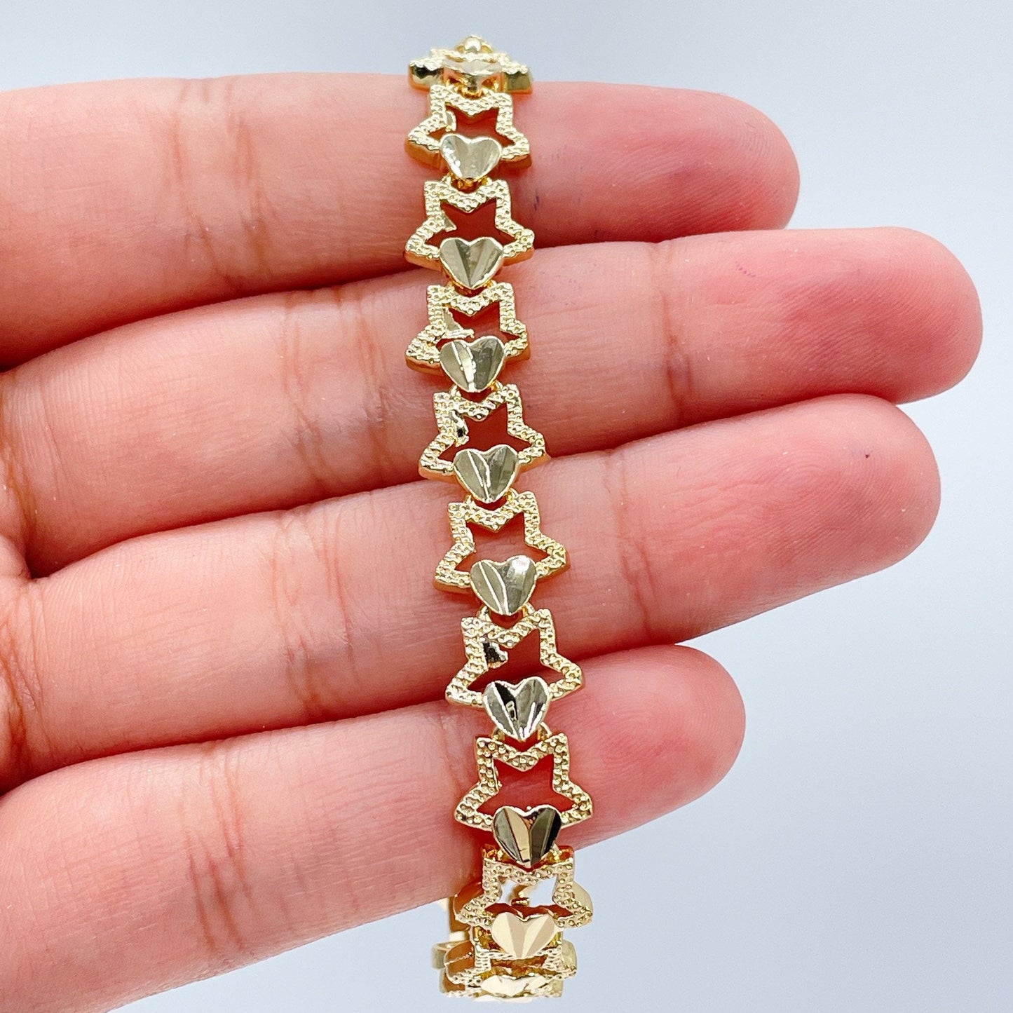 18k Gold Layered Hallowed Star and Attached Heart Engraved Pattern Bracelet For
