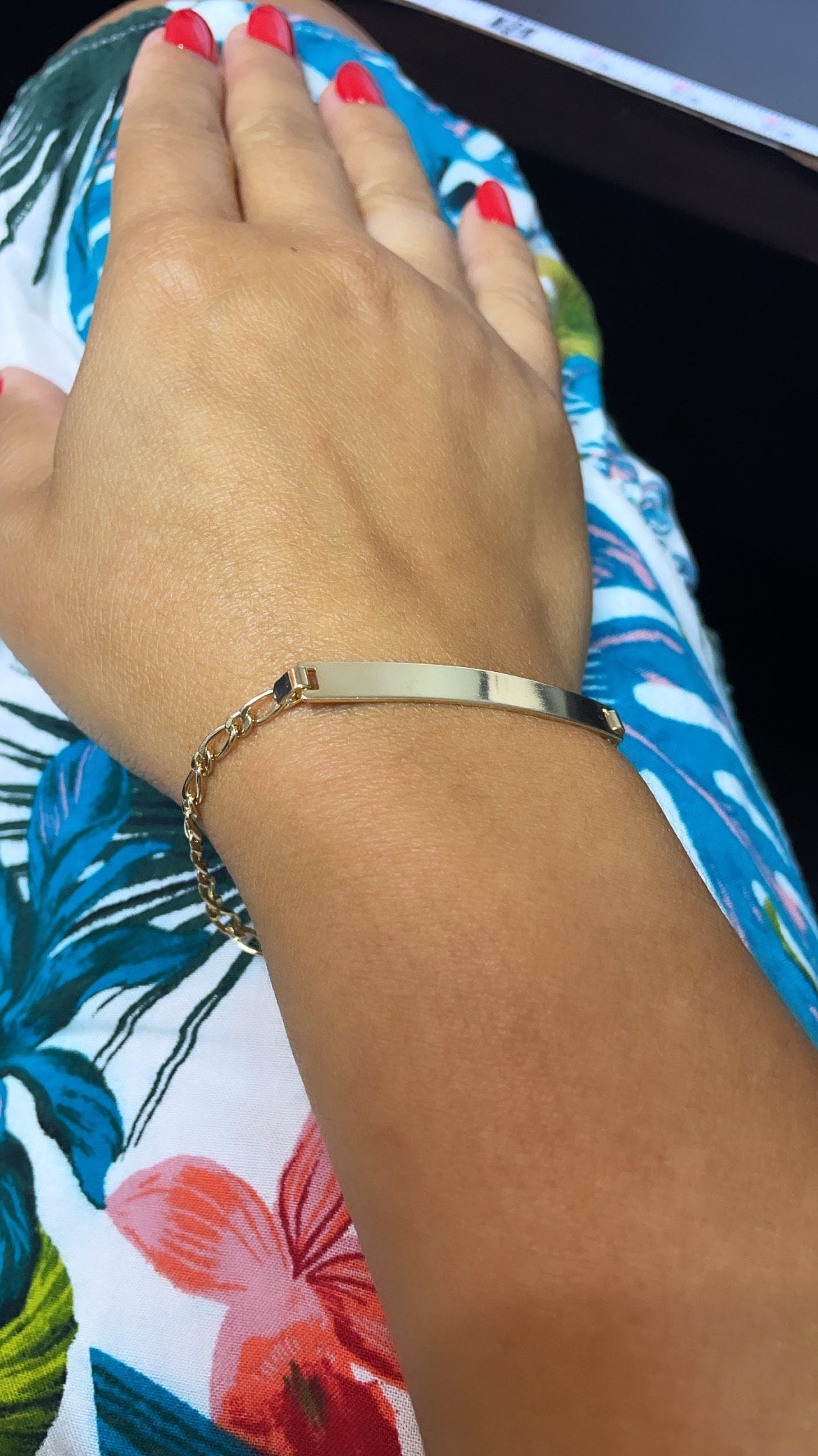 18k Gold Layered Plain ID Bracelet In A Figaro 1x1 Gold Layered Chain Wholesale