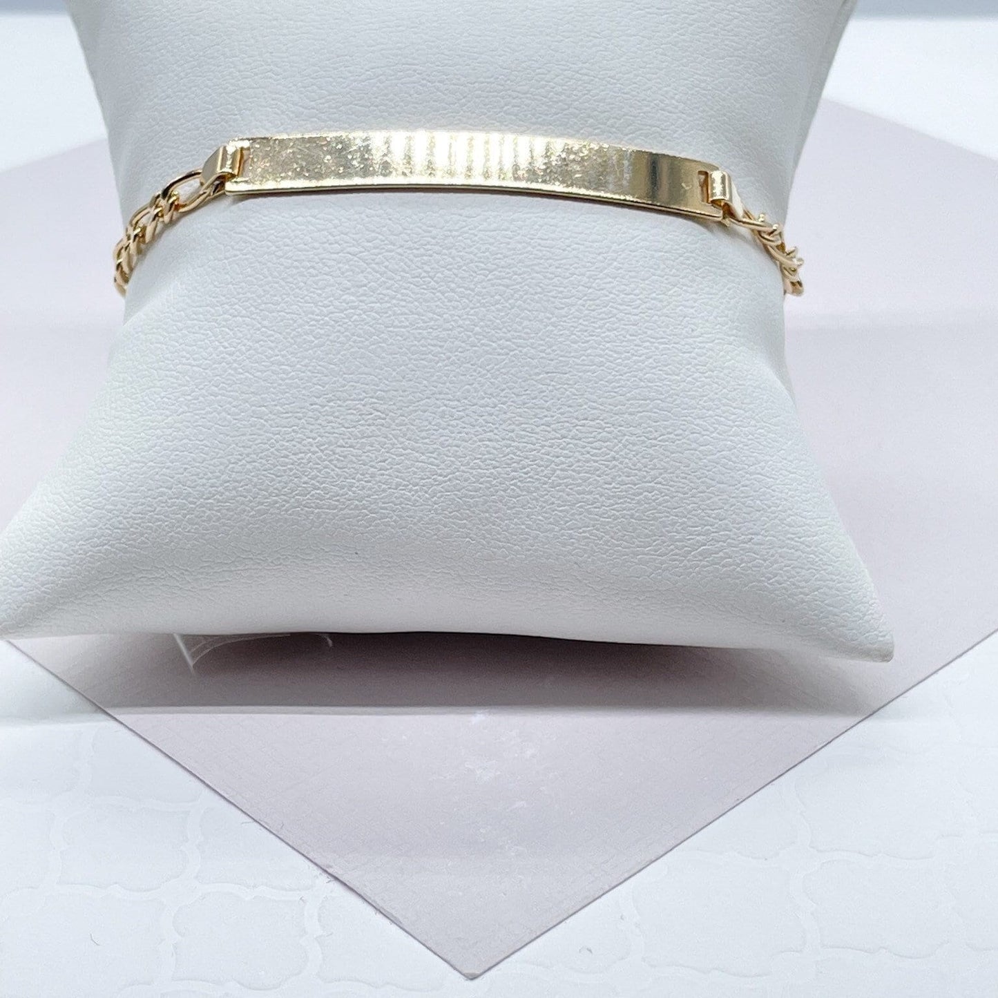 18k Gold Layered Plain ID Bracelet In A Figaro 1x1 Gold Layered Chain Wholesale