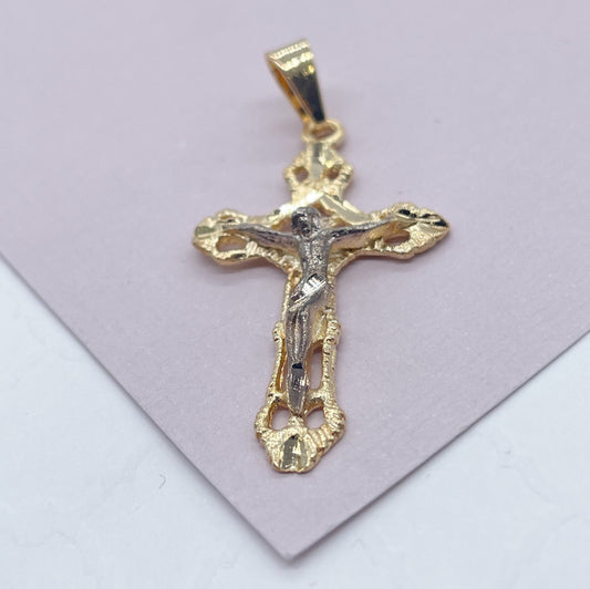 18k Gold Layered Textured Crucifix Cross Featuring Image Of Jesus Christ in