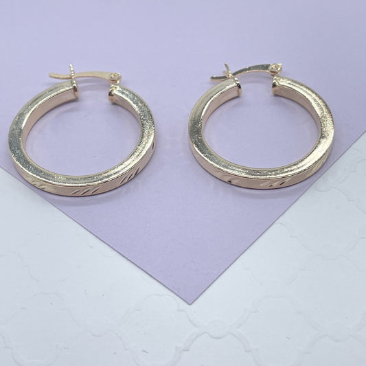 18k Gold Filled Sharp Edges Hoop Earrings with Smooth Finish and 3 Score Pattern