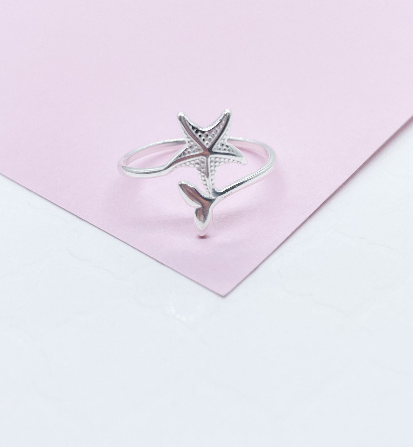 925 Sterling Silver Beach Themed Ring With Ends of Dolphin Tail and Star Fish
