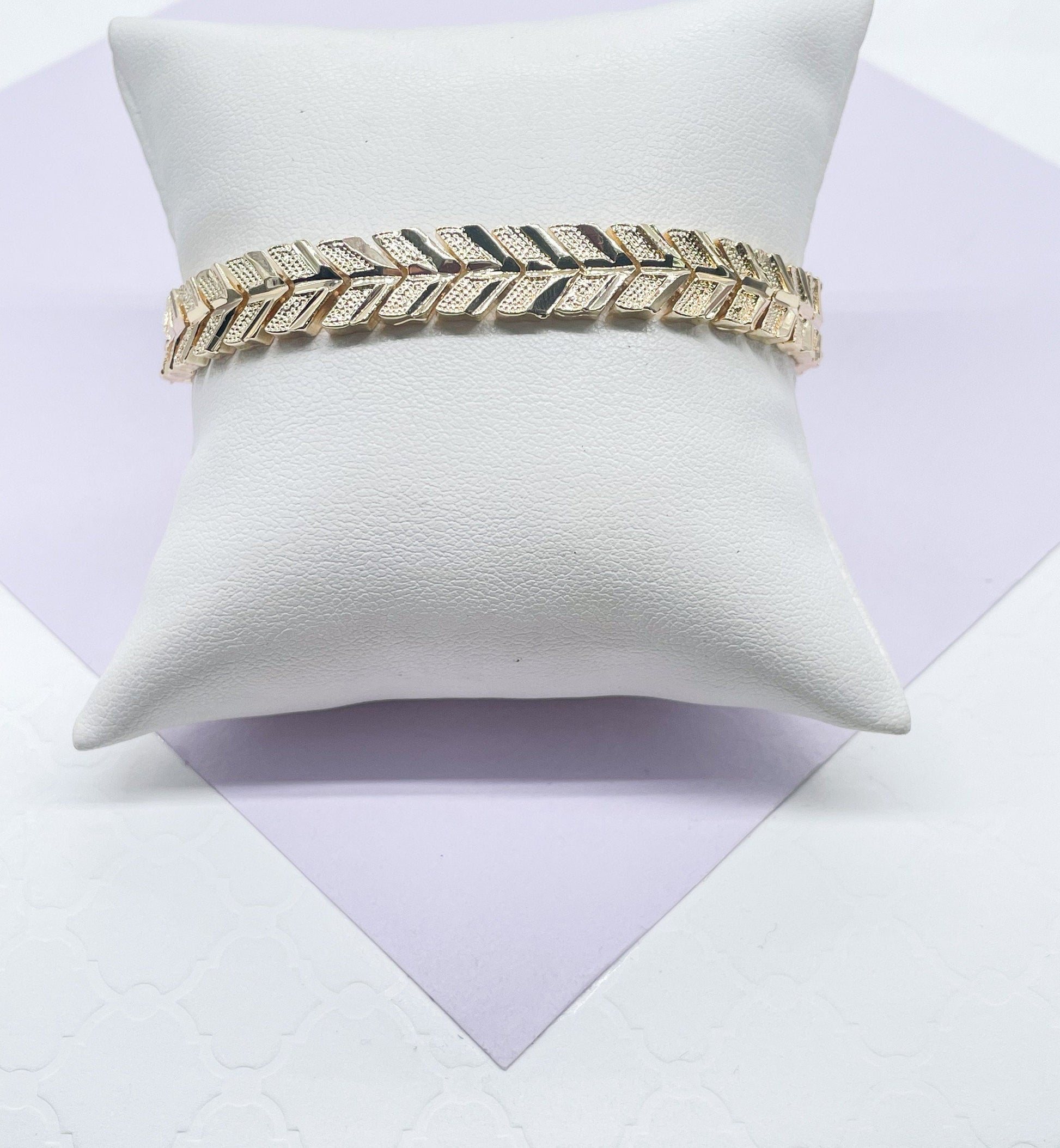 18k Gold Filled Textured And Smooth Patterned Arrow Bracelet