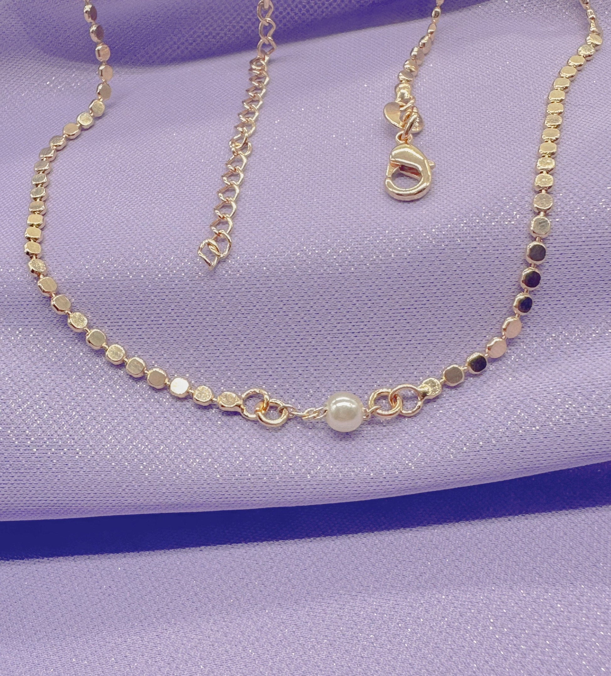 18k Gold Filled Flat Beaded Necklace With Pearl Ball In Center