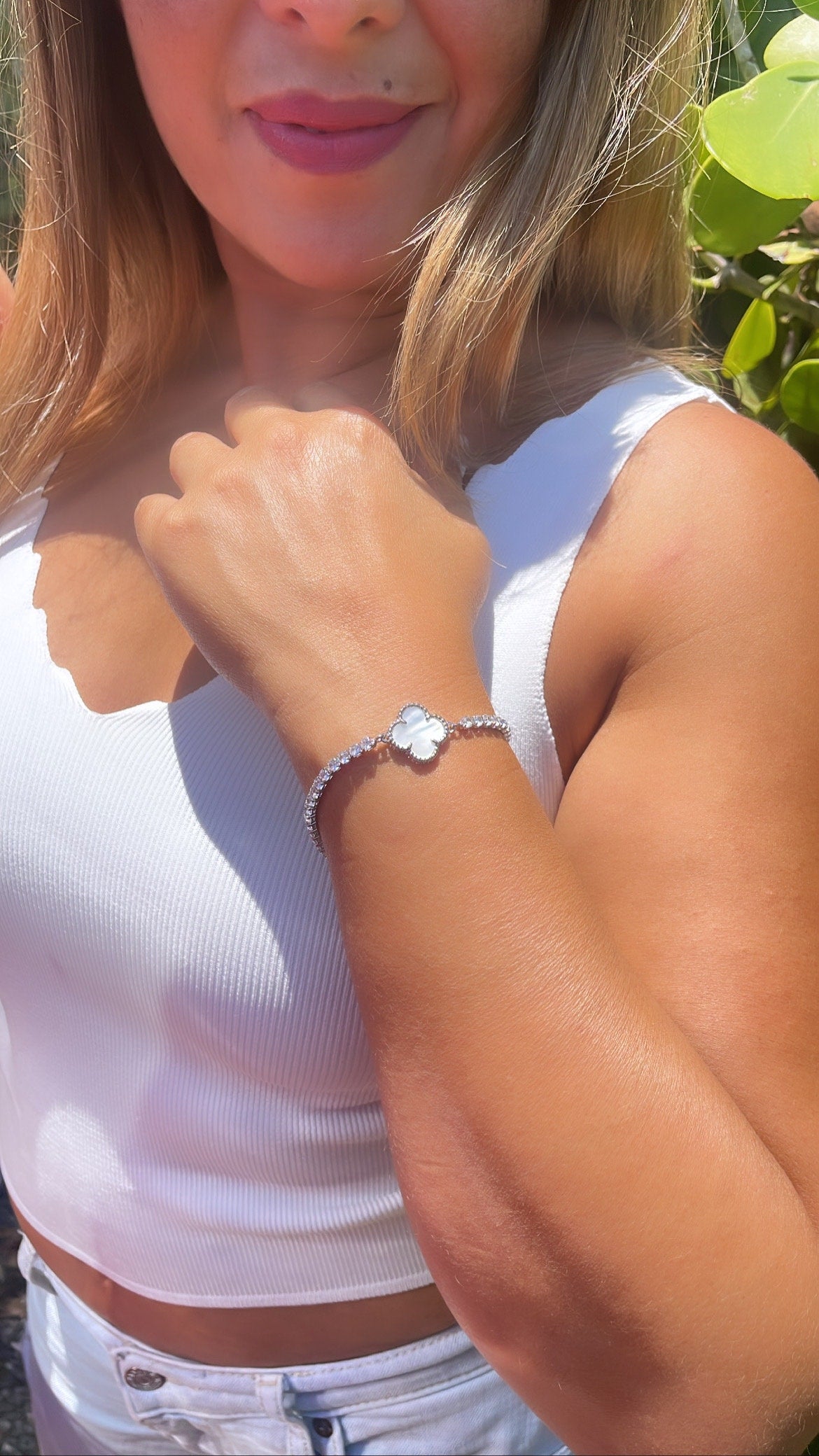 18k Silver Filled Tennis Chain Bracelet With Four Leaf Clover Charm