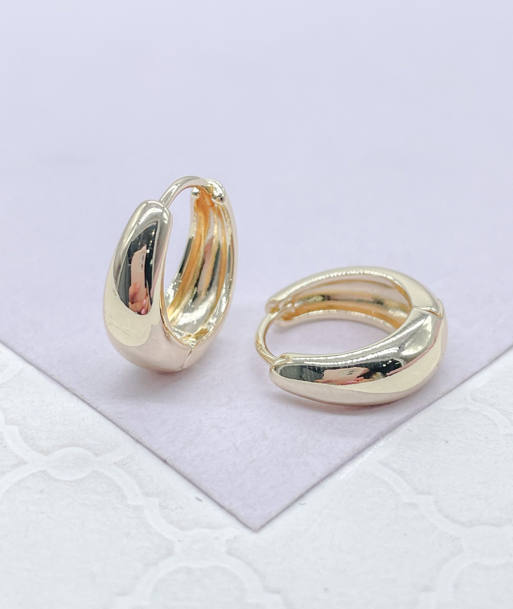 18k Gold Filled Oval Shape Smooth Plain Huggie Hoop Earring Available in 2 Sizes