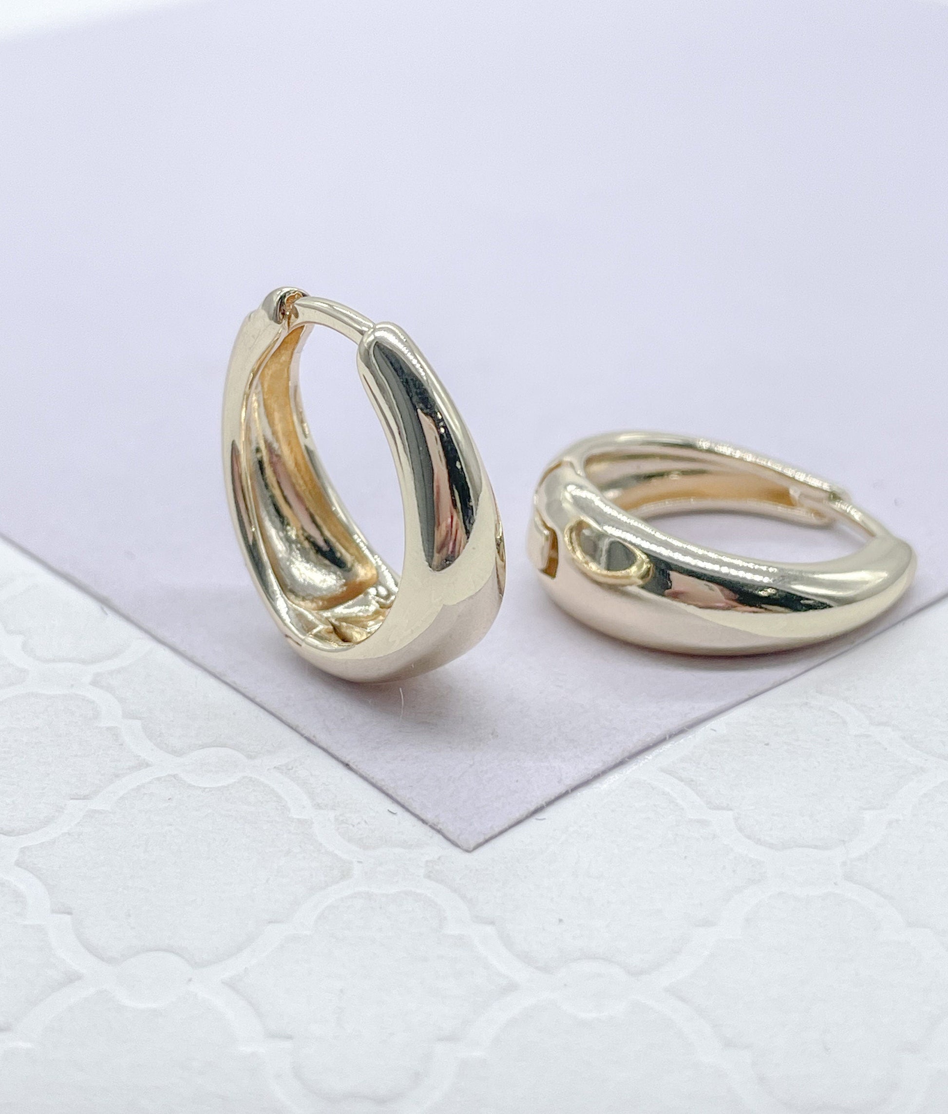 18k Gold Filled Oval Shape Smooth Plain Huggie Hoop Earring Available in 2 Sizes