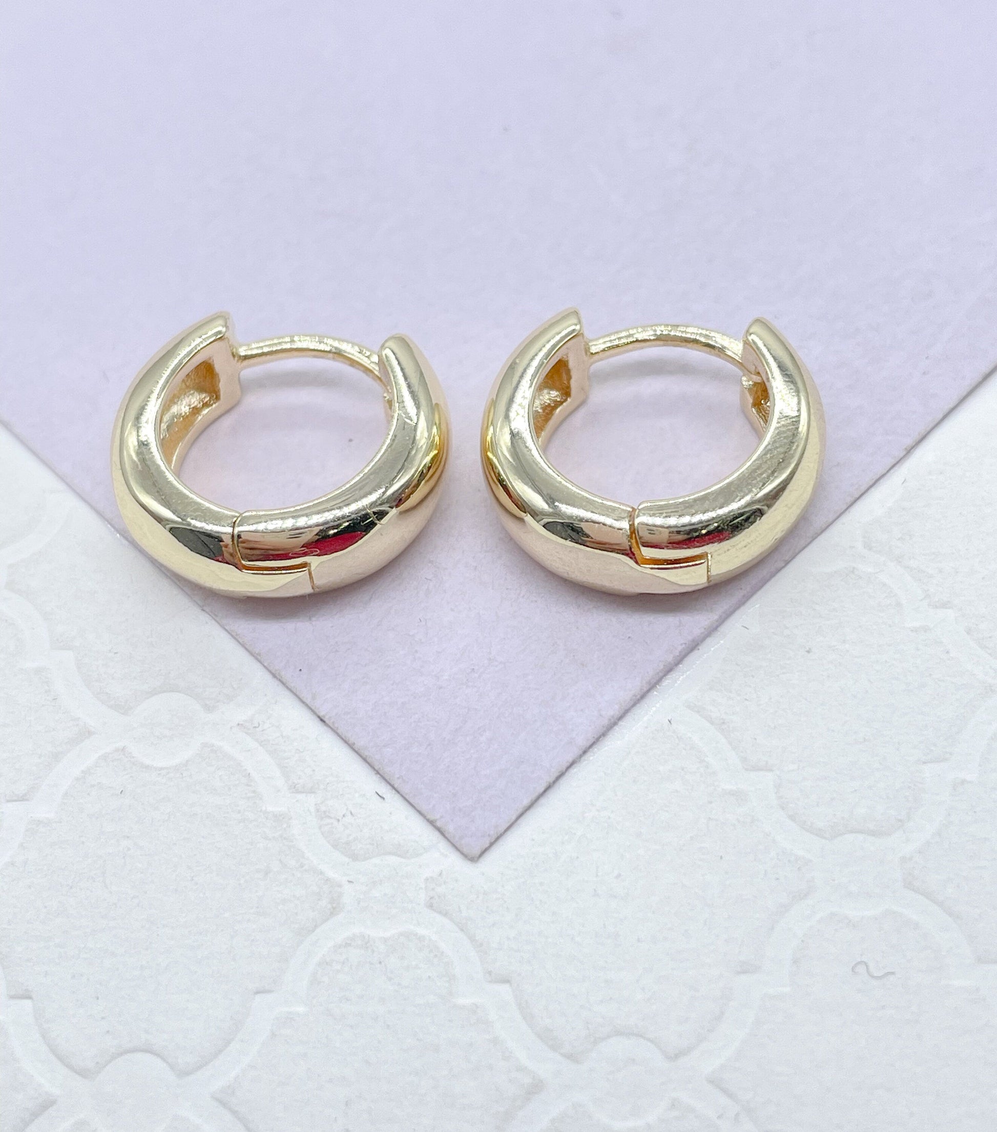 18k Gold Filled Plain Smooth Huggie Hoop Earrings In Four Sizes