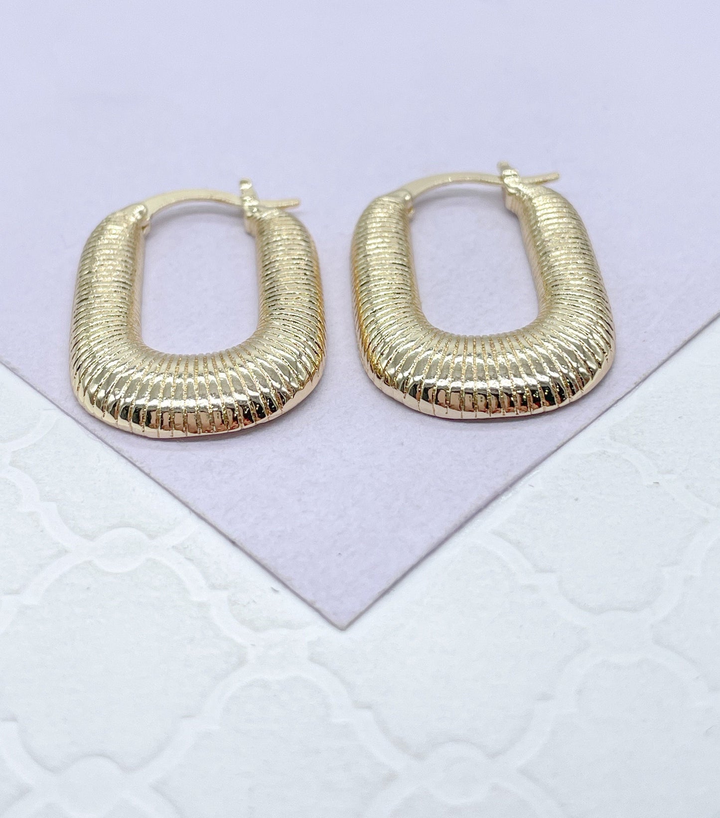 18K Gold Filled Smooth Vertical Lined Patterned Rectangle Shaped Hoop Earring