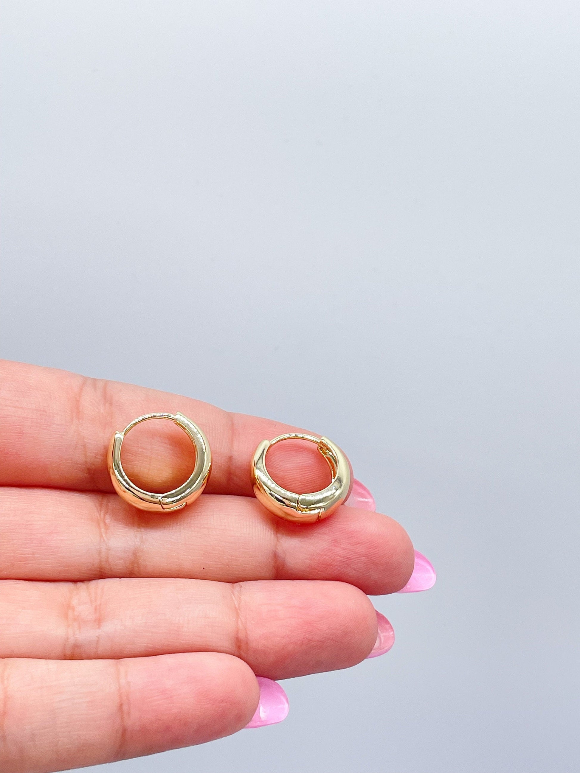 18k Gold Filled Oval Shape Smooth Plain Huggie Hoop Earring Available in 2 Sizes