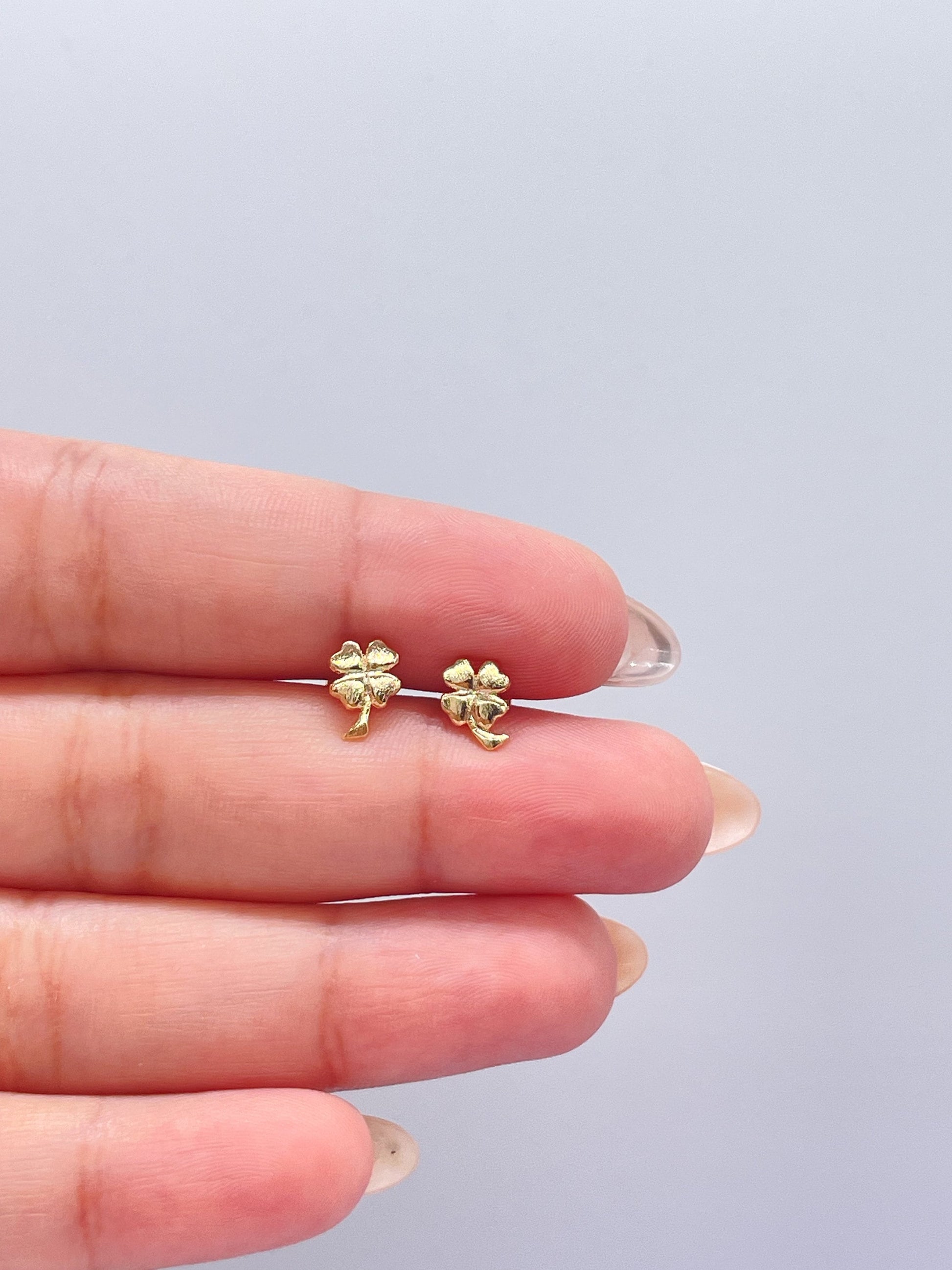 18k Gold Filled Gold Dainty Clover Stud Earring, Dainty Stud, Gold Studs Gift for her, St Patrick's Studs, Childrens Jewlery, Baby Studs